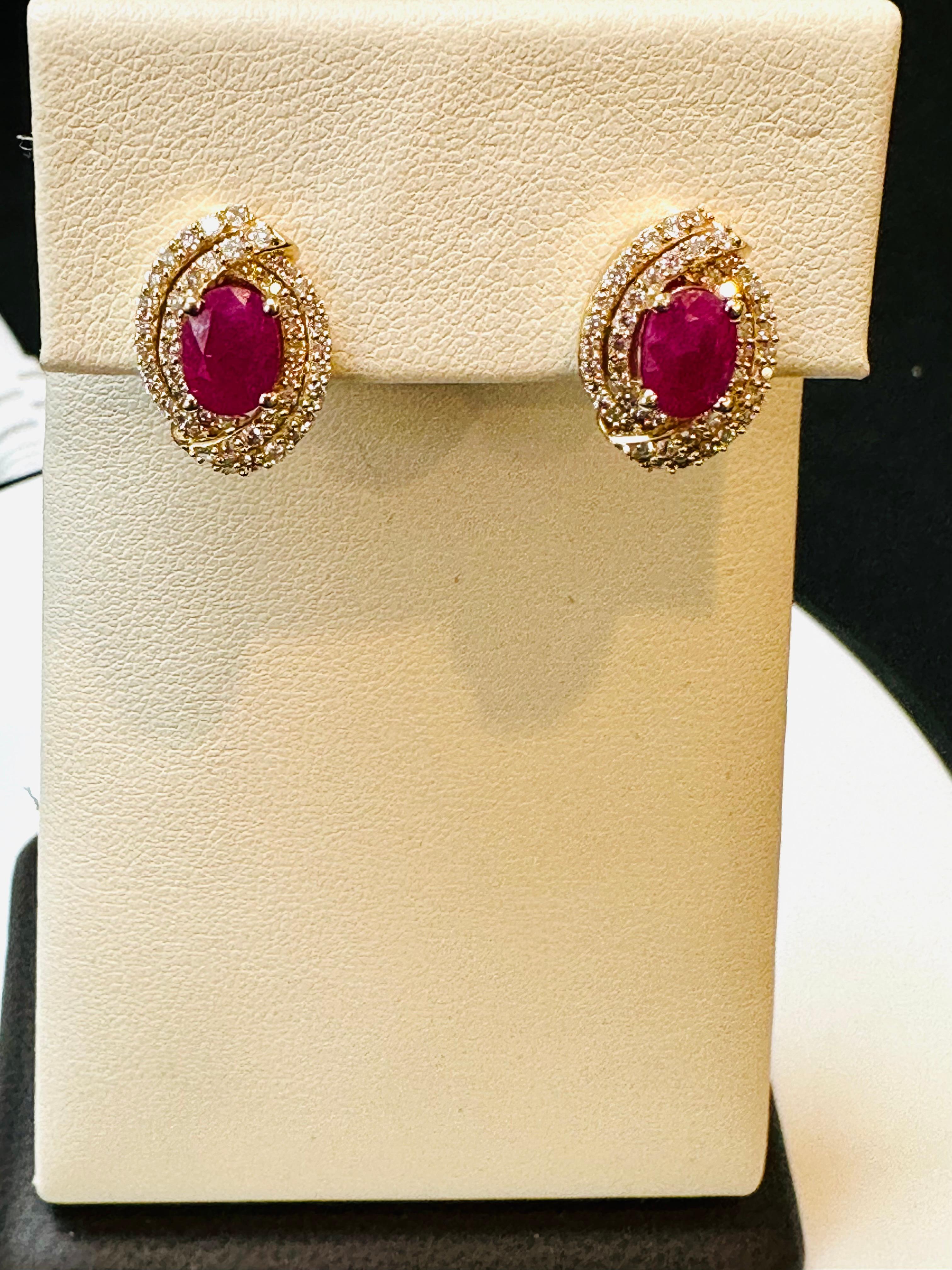 3.5 Carat Oval Natural  Ruby & 1.2 Ct Diamond Stud Earrings 14 Karat Yellow Gold For Sale 7