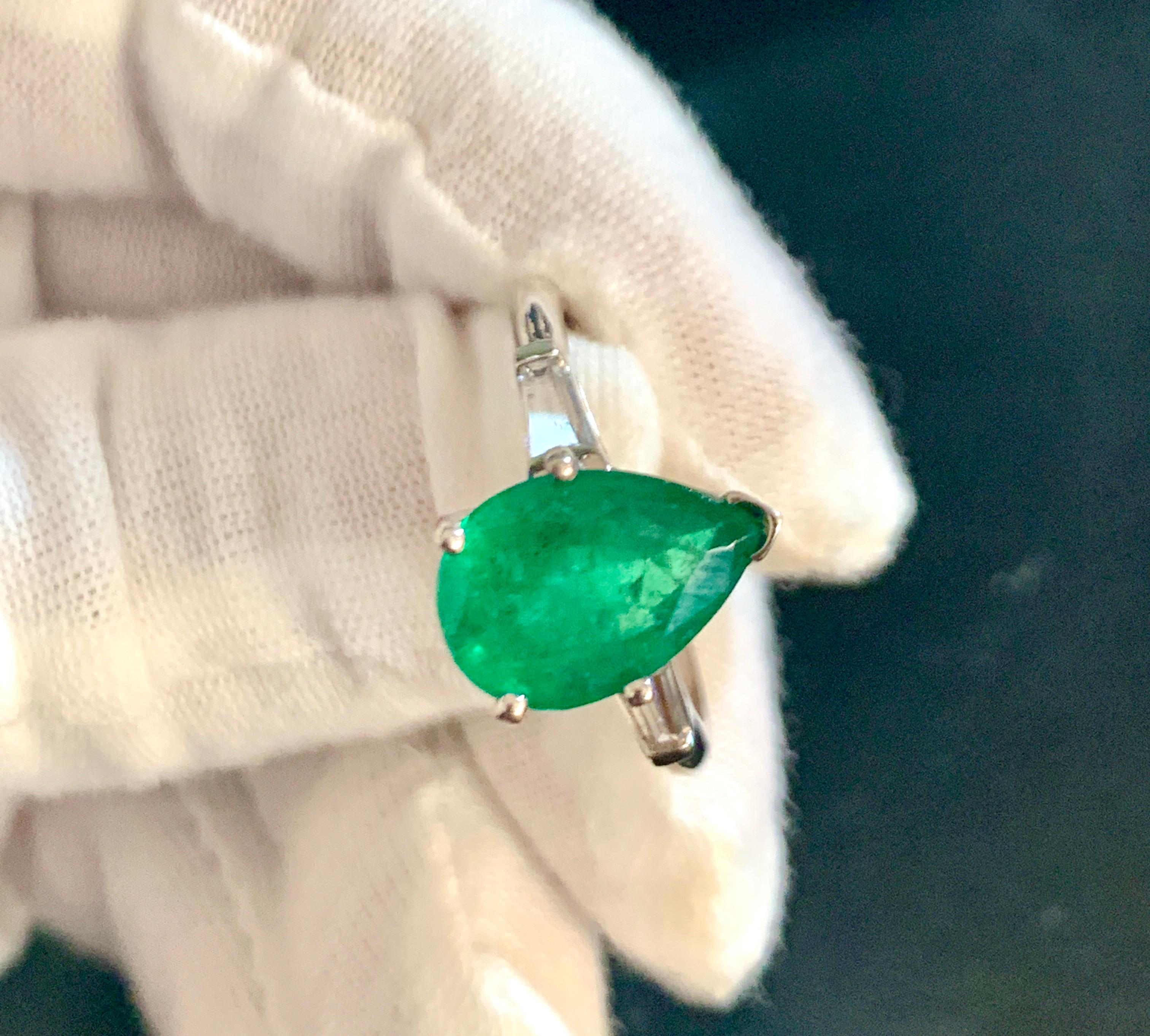 3.5 carat emerald ring