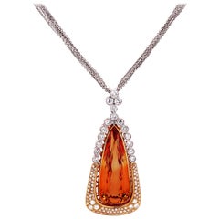 35 Karat birnenförmiger Imperial Topas Diamant 18 Karat Roségold Großer Anhänger