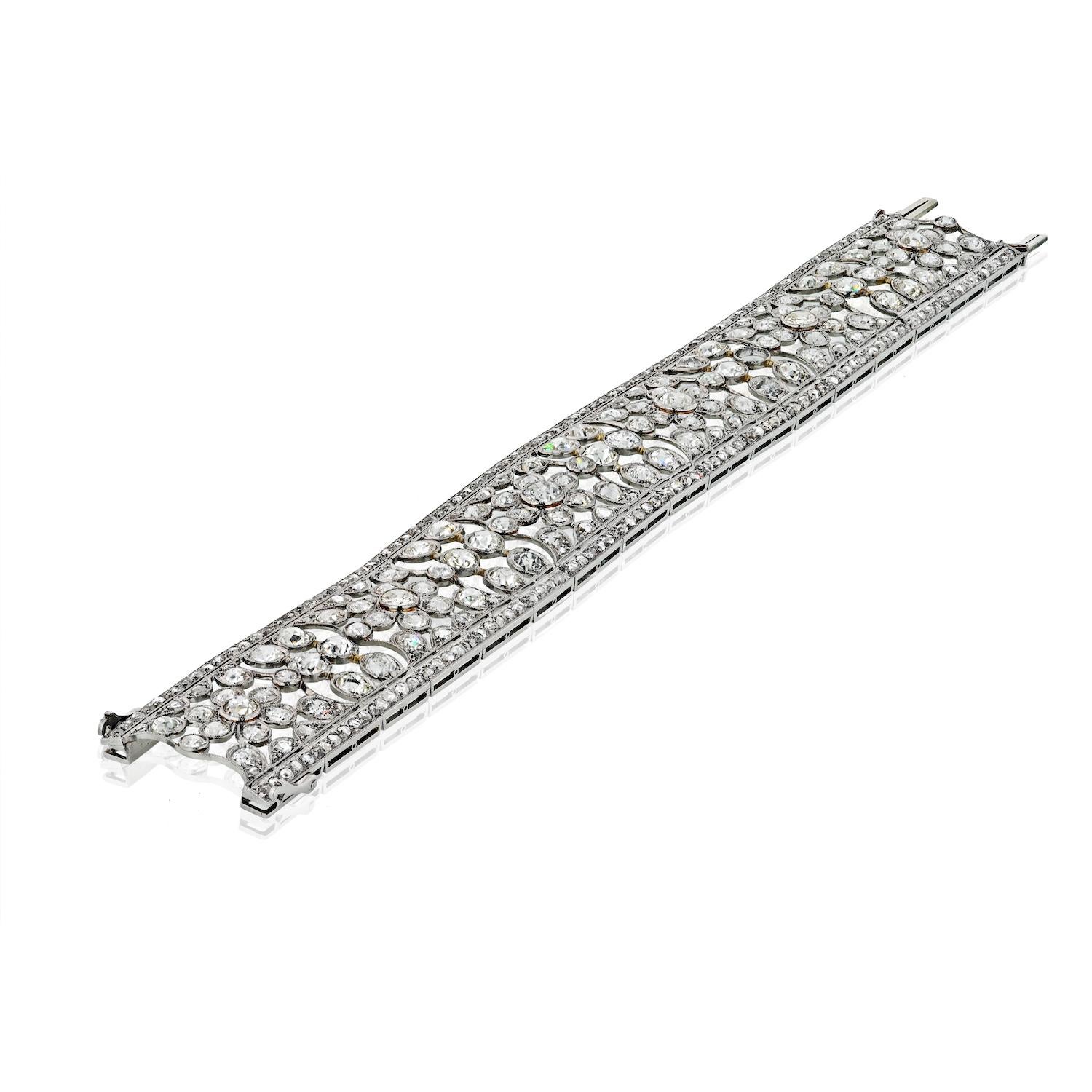 35 Carat Platinum Old-Cut Round Diamond Openwork Bracelet For Sale 1
