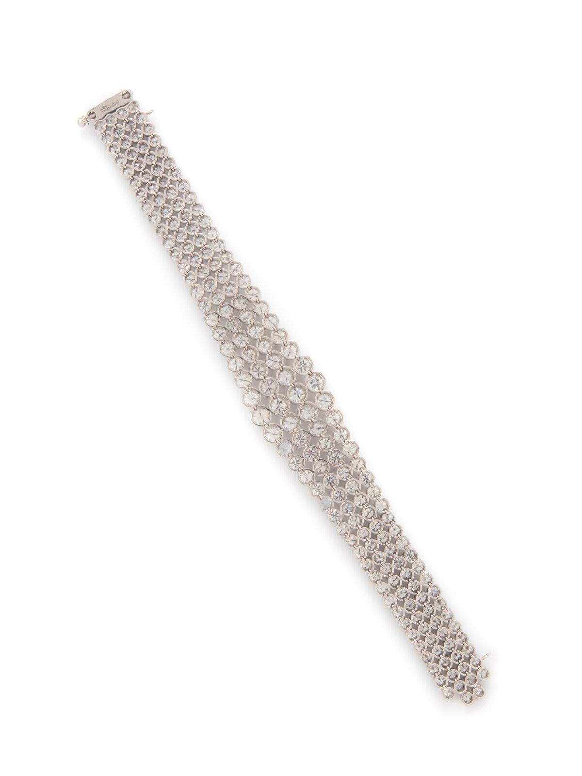 Art déco Bracelet 3 rangs en platine avec diamants ronds de 35 carats TW en vente