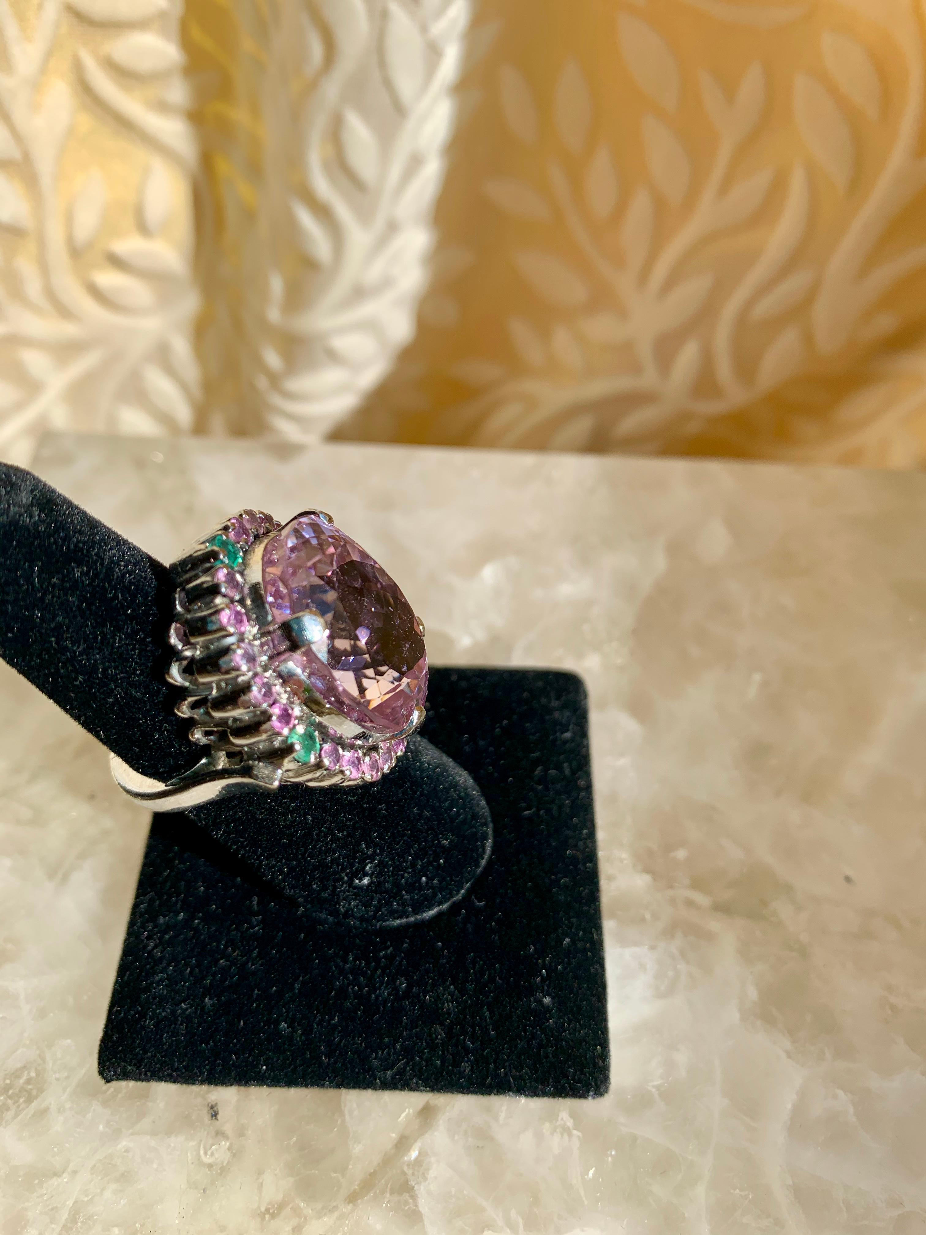 35 Carat Unheated Pink Kunzite Emerald and Pink Sapphire Cocktail Ring For Sale 2