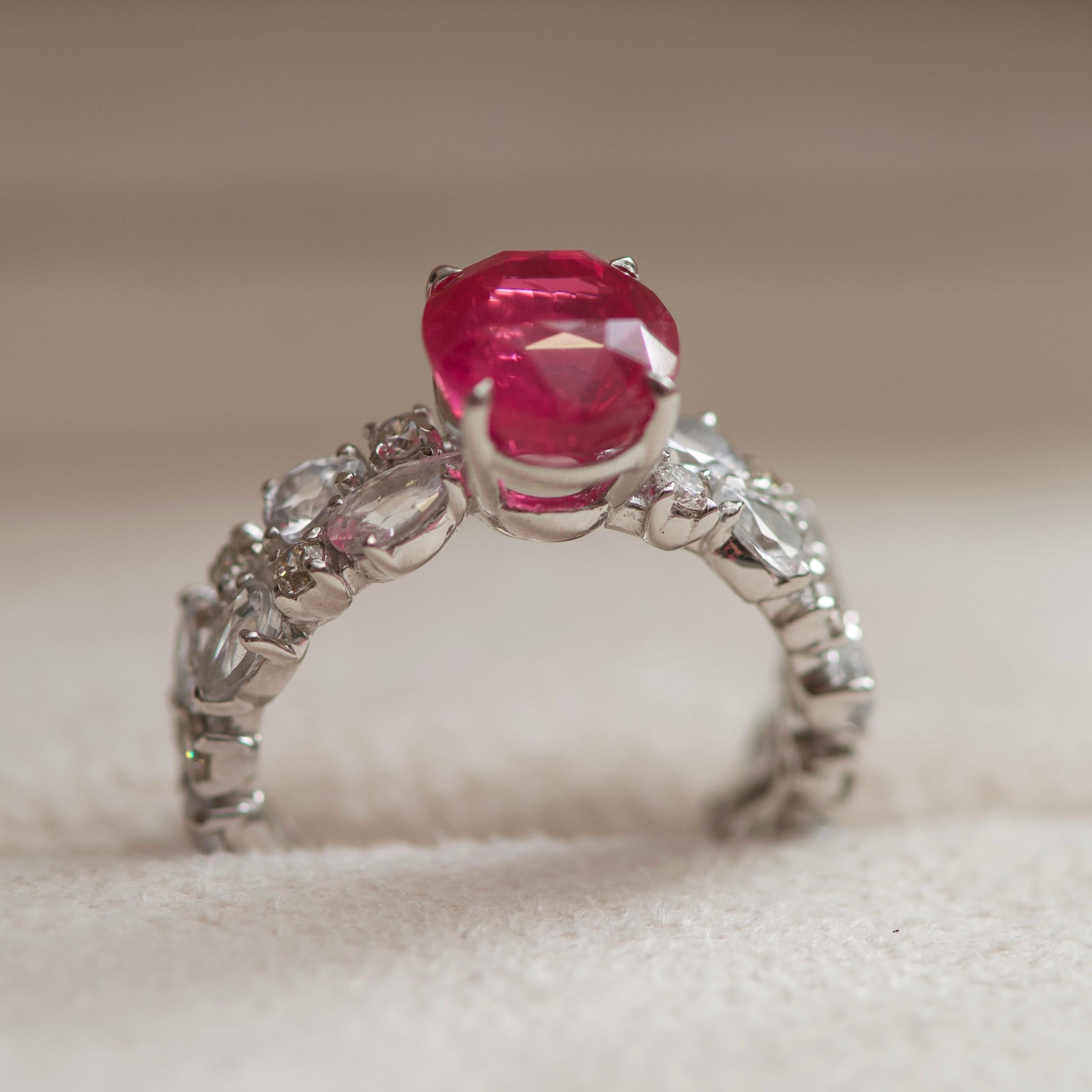 Women's 3.5 Carat Vivid Pink Spinel Mahenge Diamond 18 Karat White Gold Ring