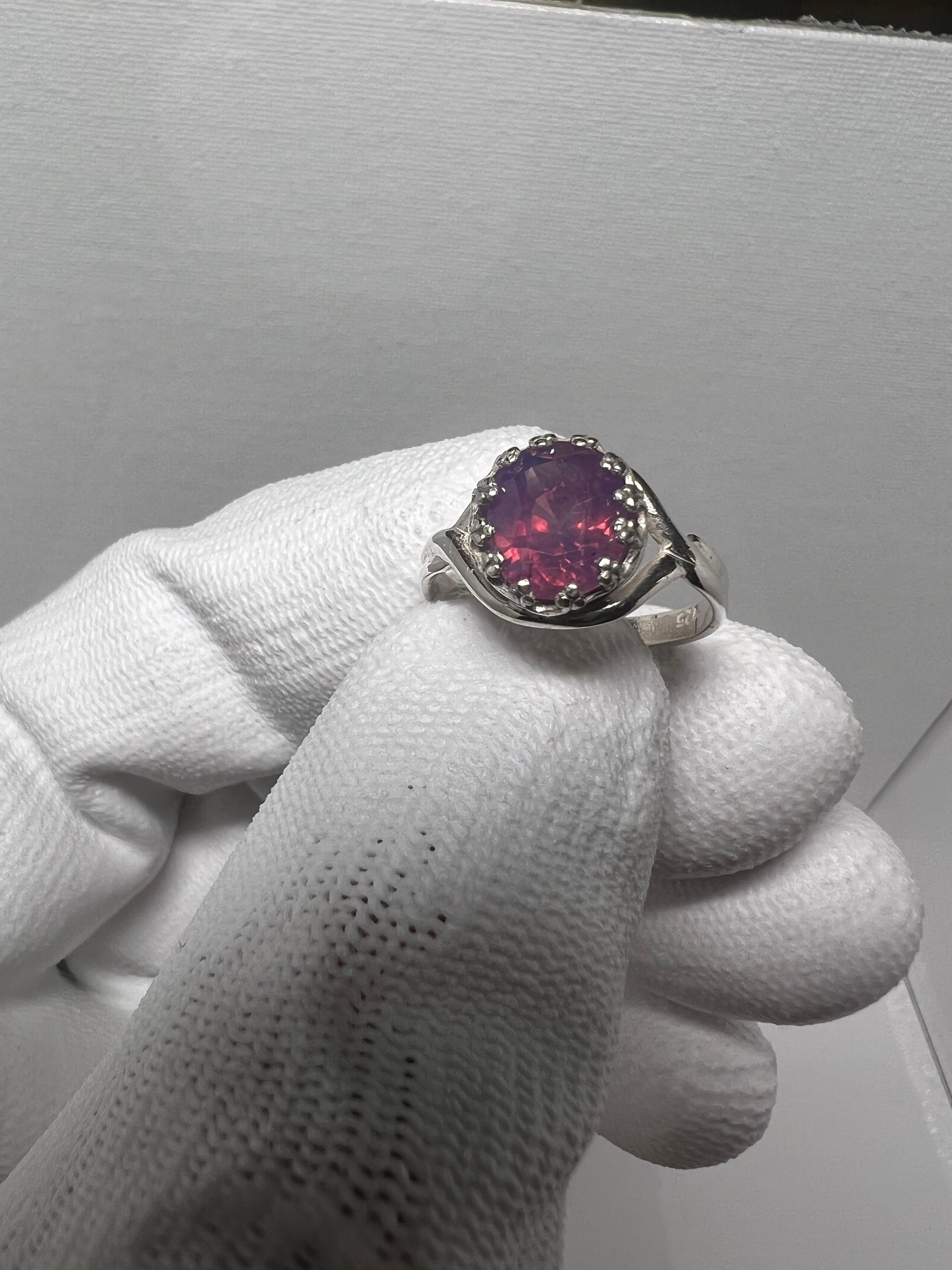 3.5 Carat Vivid Reddish Pink with Blue Hue Kashmir Sapphire Silver Ring 2