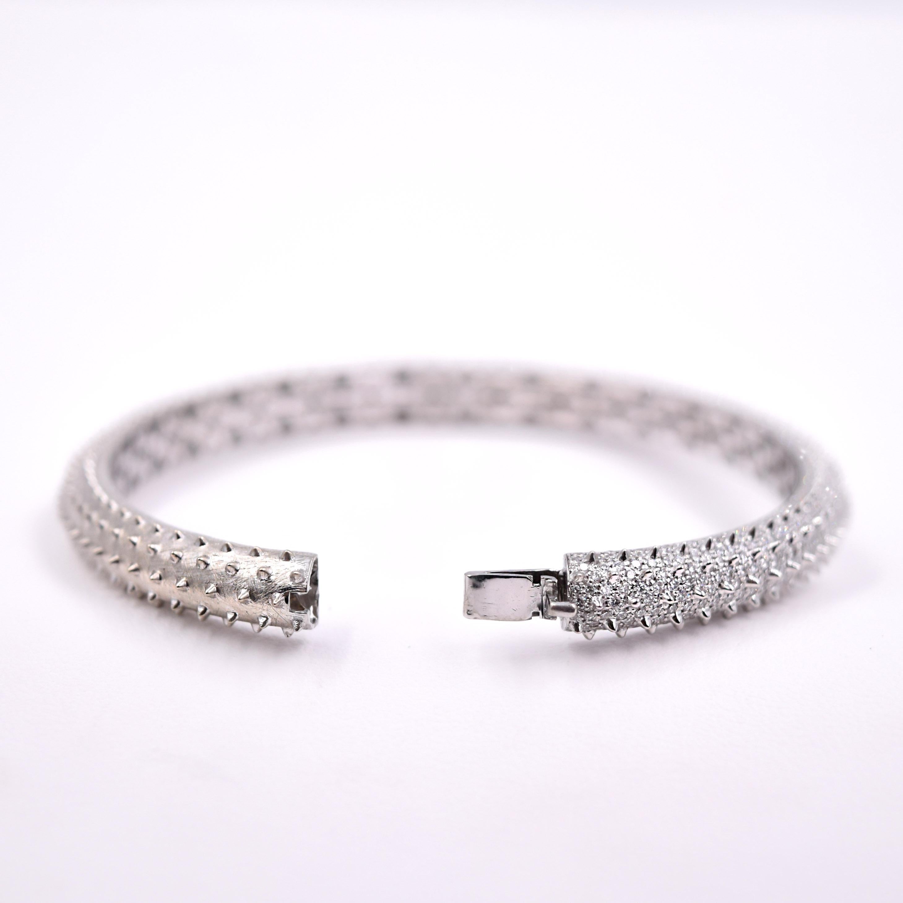Modern 3.5 Carat White Diamond Spike Bangle Bracelet with Hinge in 18 Karat White Gold For Sale