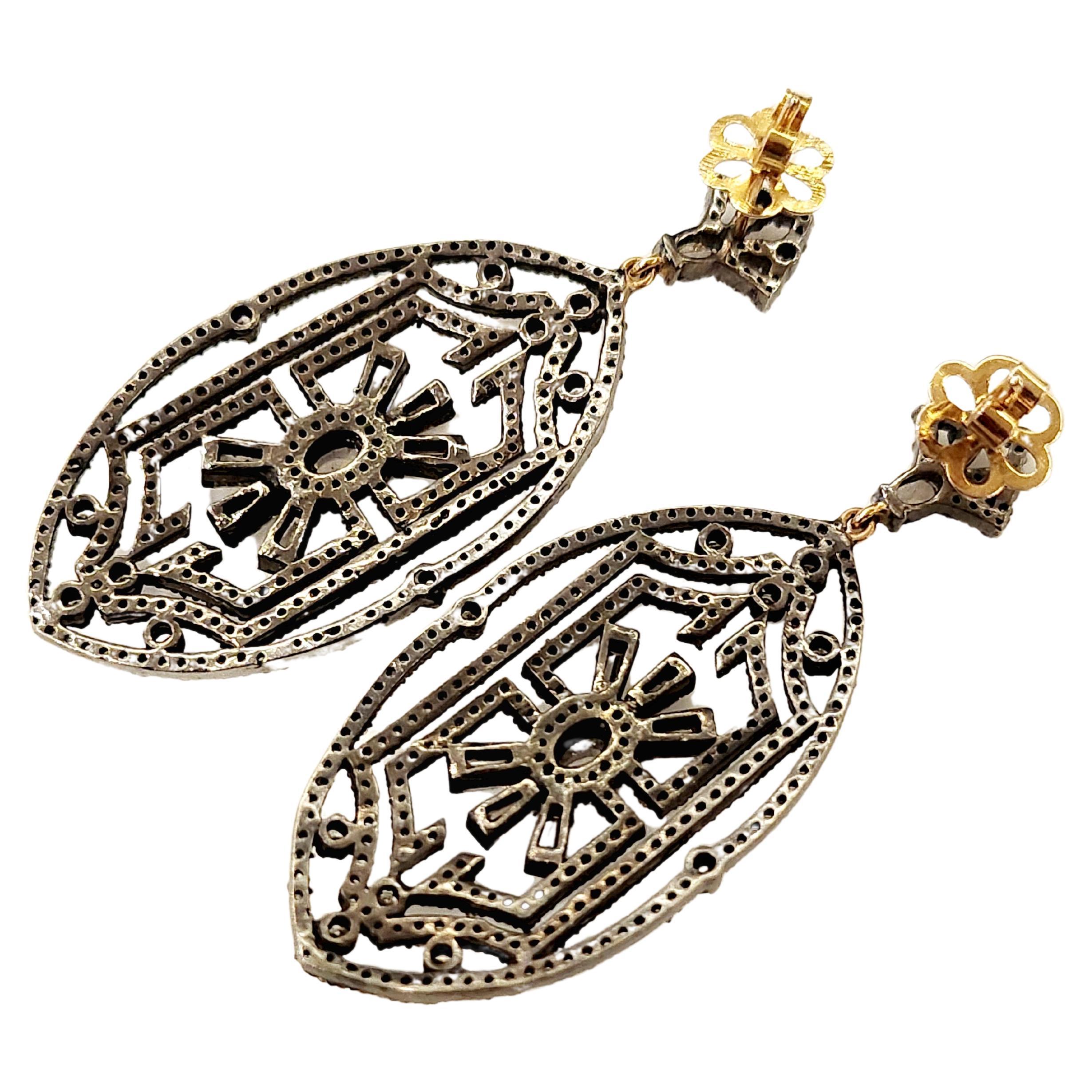Women's or Men's Diamond earrings 3.5 Carats Dangling Earrings For Sale