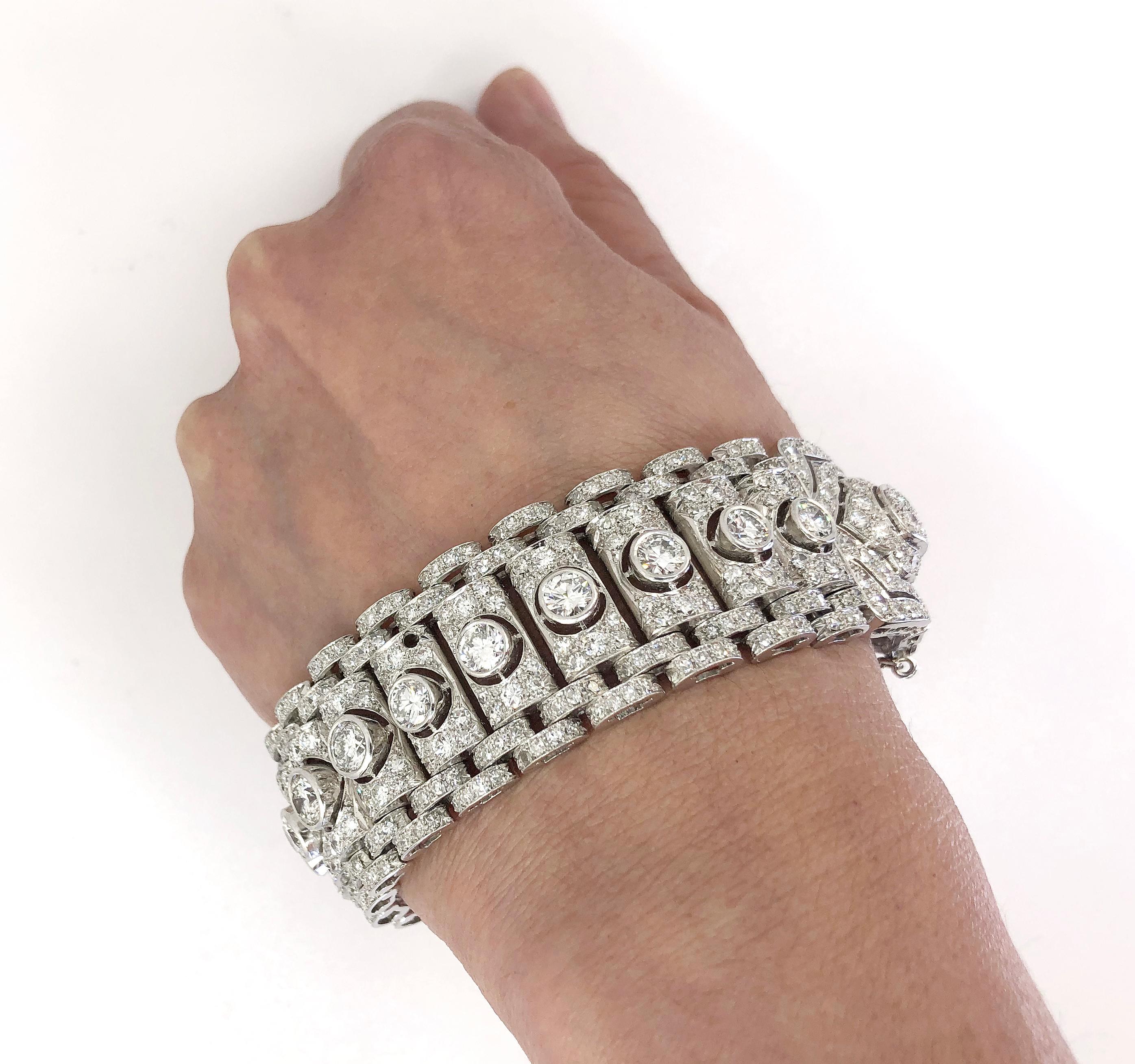 Diamond Platinum Gold Link Bracelet In Good Condition In New York, NY