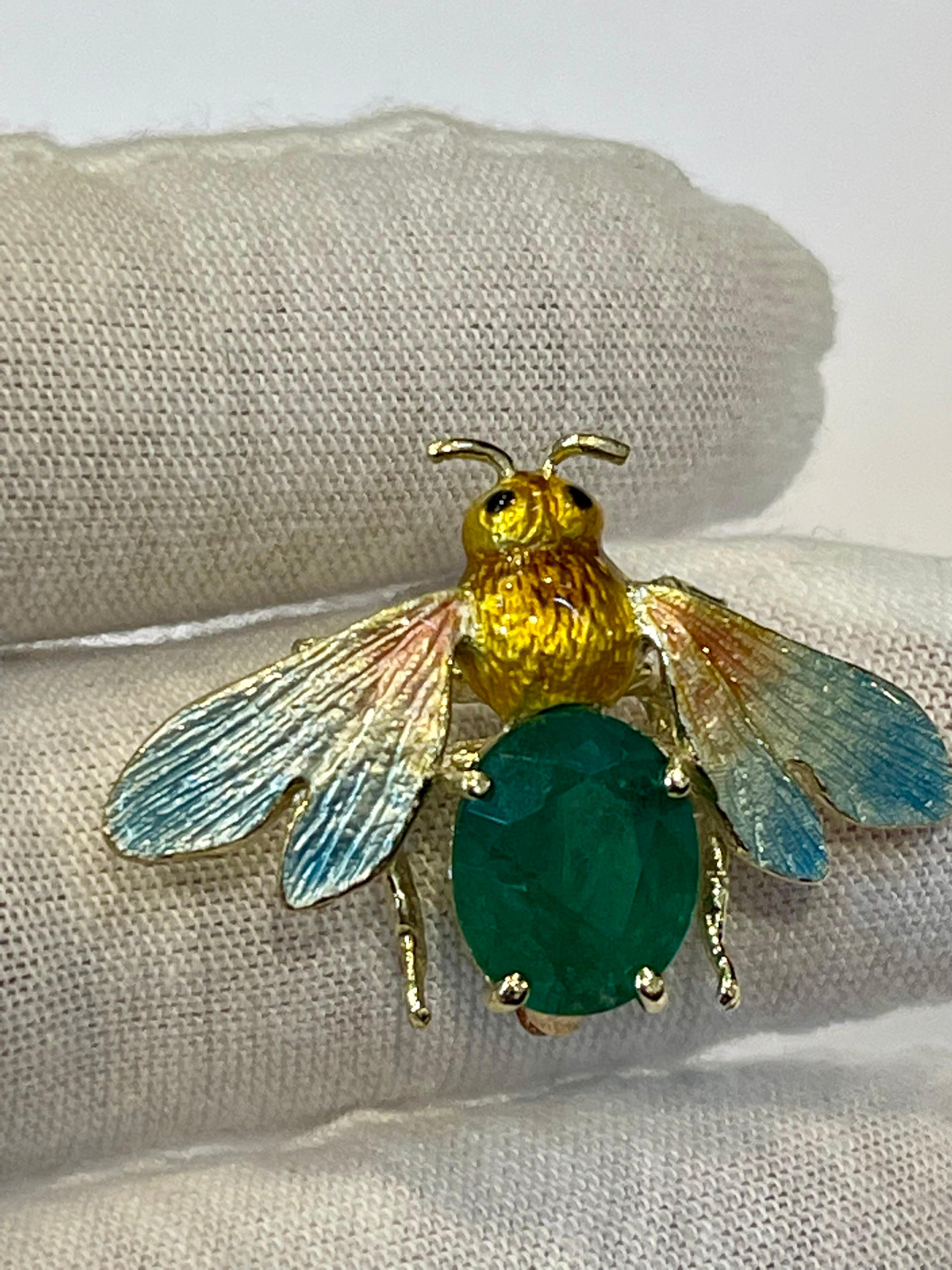 3.5 Ct Natural Oval Emerald Bug Brooch /Pin 14 Karat Yellow Gold 7.7 Gm, Enamel 3