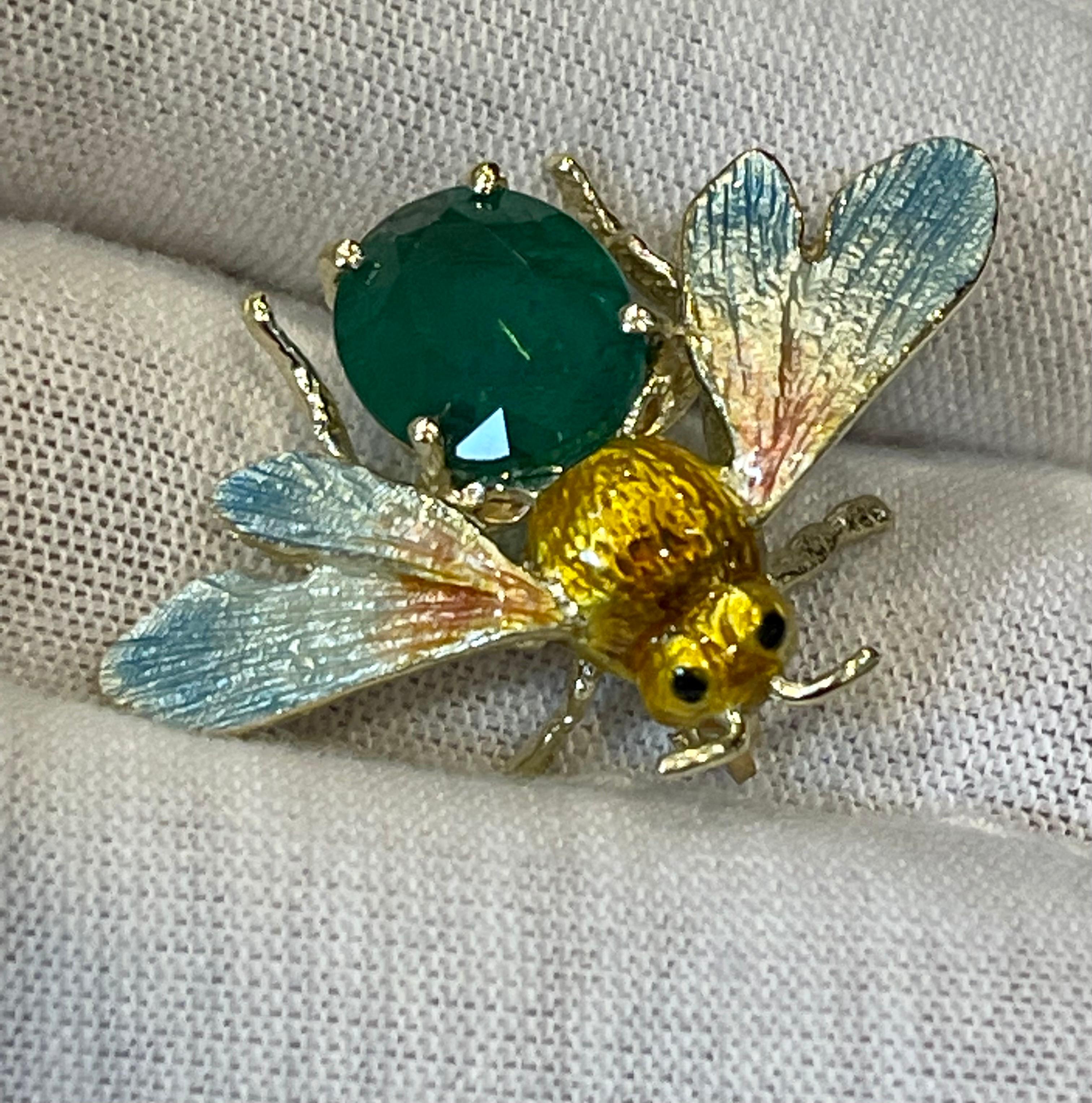 3.5 Ct Natural Oval Emerald Bug Brooch /Pin 14 Karat Yellow Gold 7.7 Gm, Enamel 4