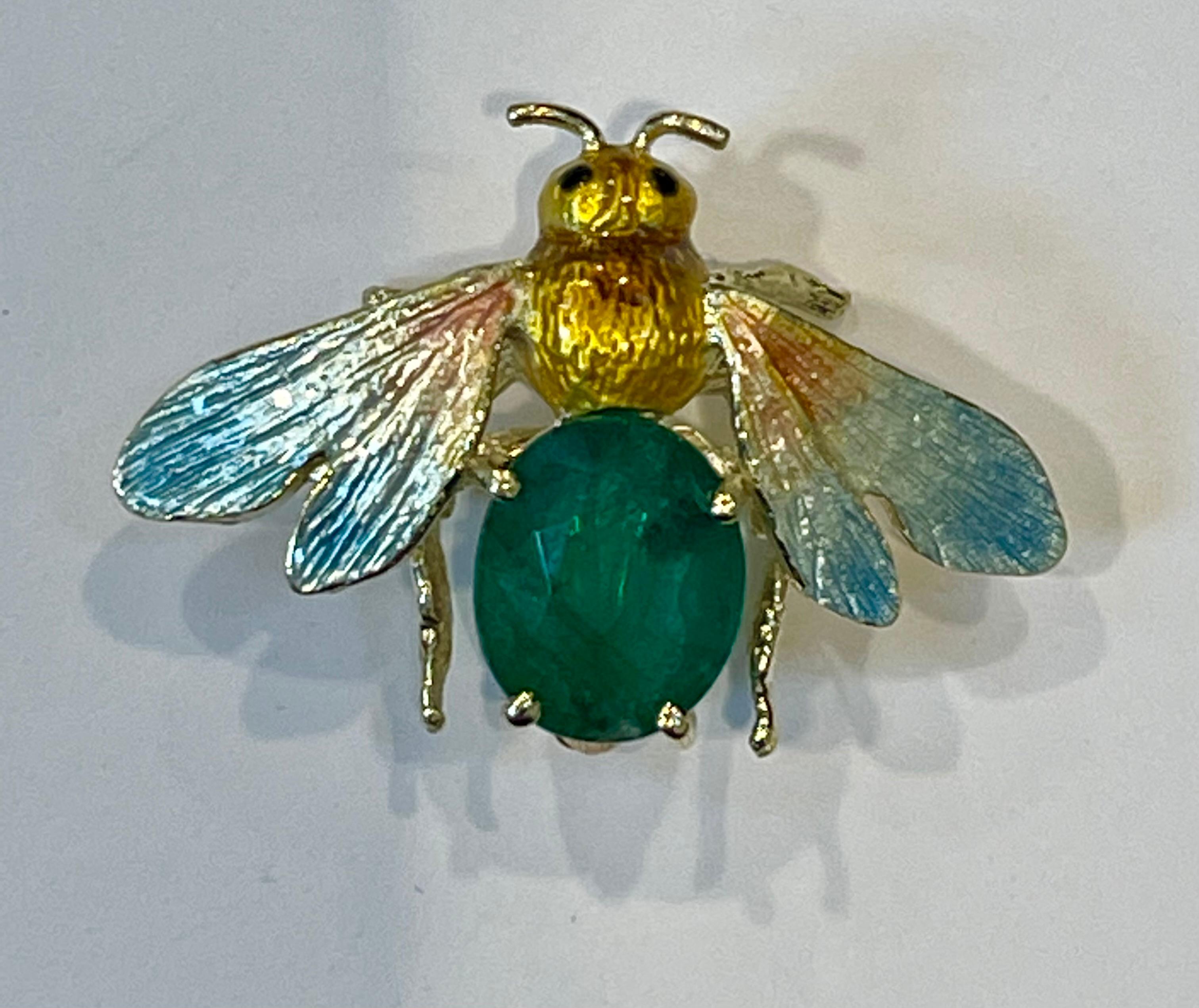 Women's or Men's 3.5 Ct Natural Oval Emerald Bug Brooch /Pin 14 Karat Yellow Gold 7.7 Gm, Enamel