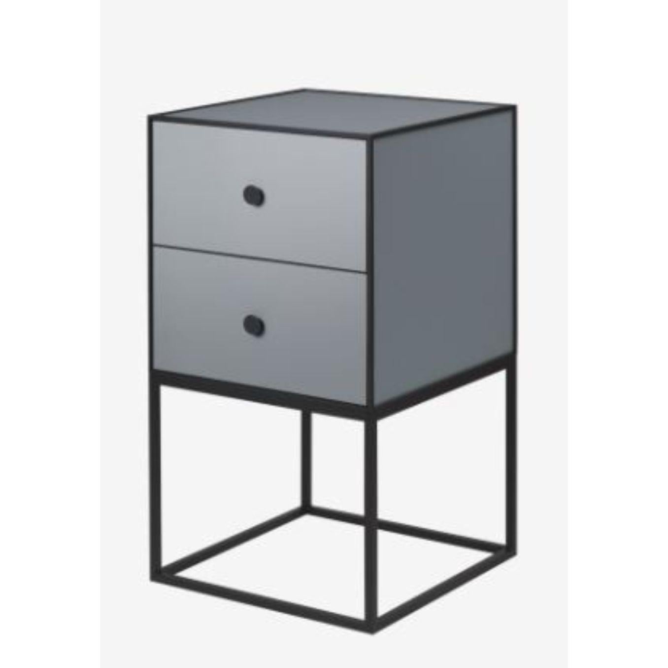 35 dark grey frame sideboard with 2 drawers by Lassen.
Dimensions: D 35 x W 35 x H 63 cm.
Materials: Finér, Melamin, Melamine, Metal, Veneer
Also available in different colours and dimensions.
Weight: 15.50 Kg

By Lassen is a Danish design