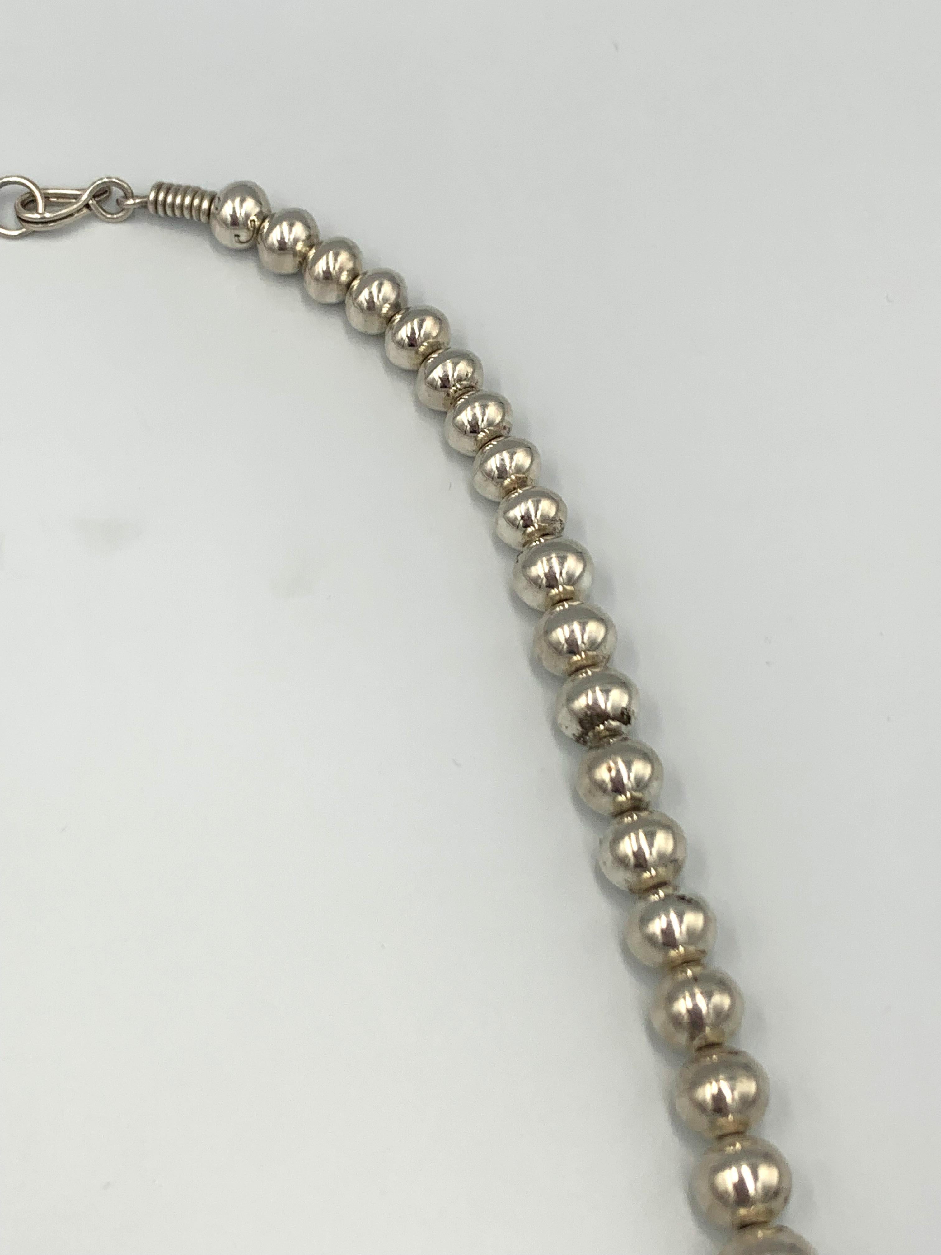 Collar de plata de ley con perlas navajo de 35