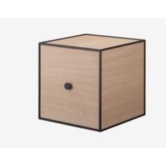 35 Scatola con telaio in Oak con porta di By Lassen