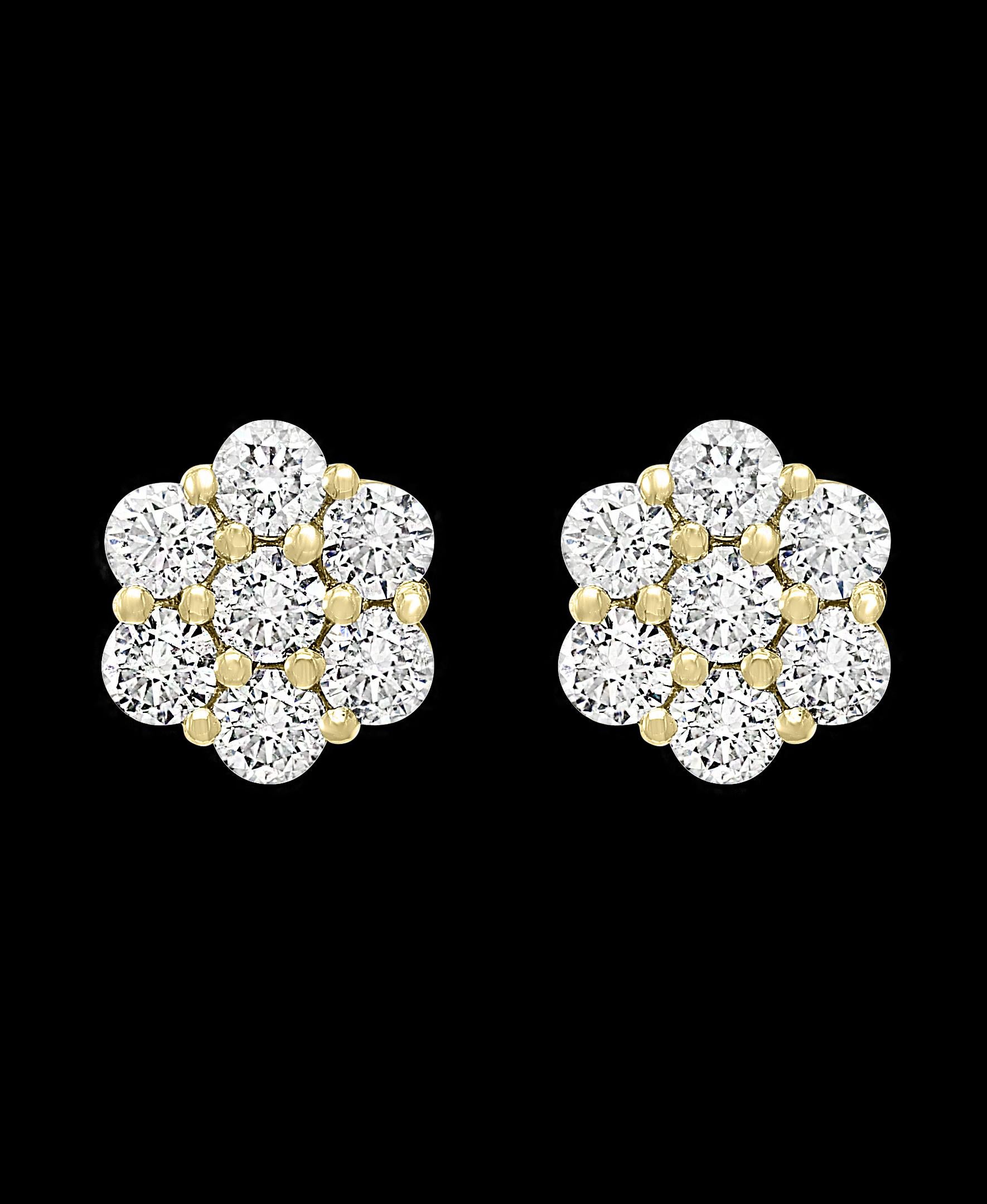 Round Cut 3.50 Carat, 7 Diamond Floral Cluster Flower Stud Earrings in 18 Karat Gold