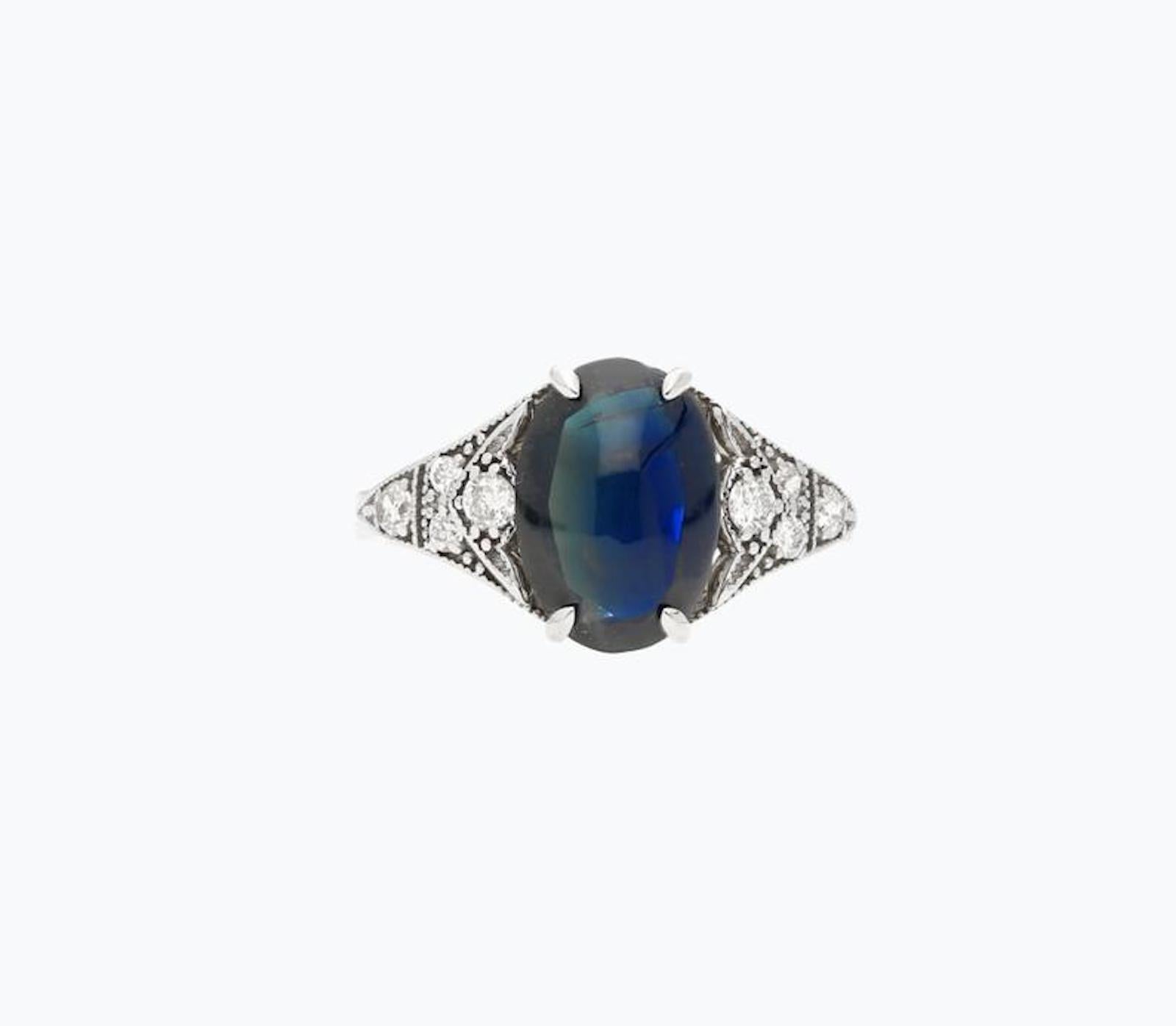 3.50 Carat Art Deco Cabochon-Cut Ceylon Sri Lanka Blue Sapphire and Diamond Ring In Good Condition In Miami, FL