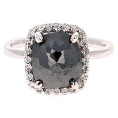 Anillo de oro blanco de 14 quilates con un diamante negro de 3,50 quilates y un diamante blanco