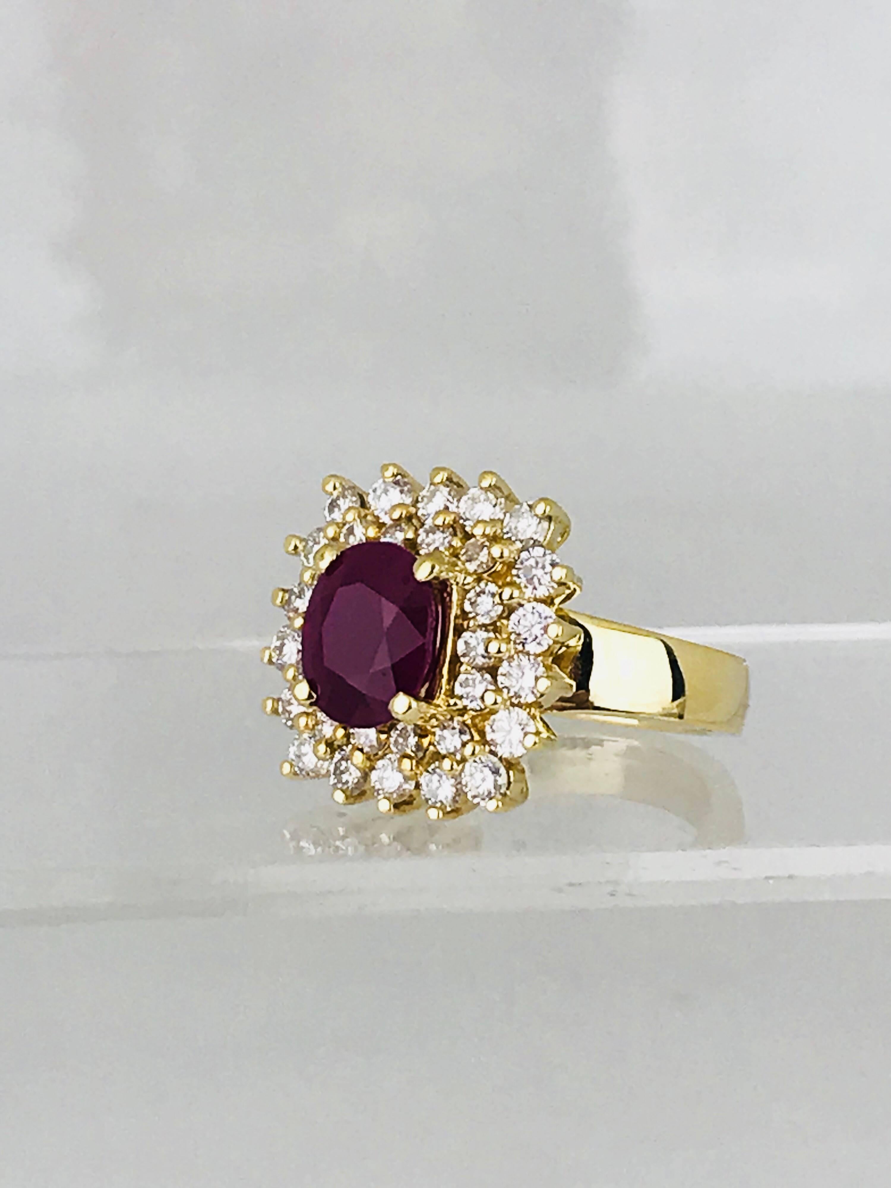 3.50 Carat Burmese Ruby, 1.50 Carat VS Diamond, Contemporary 18 Karat Gold Ring For Sale 6