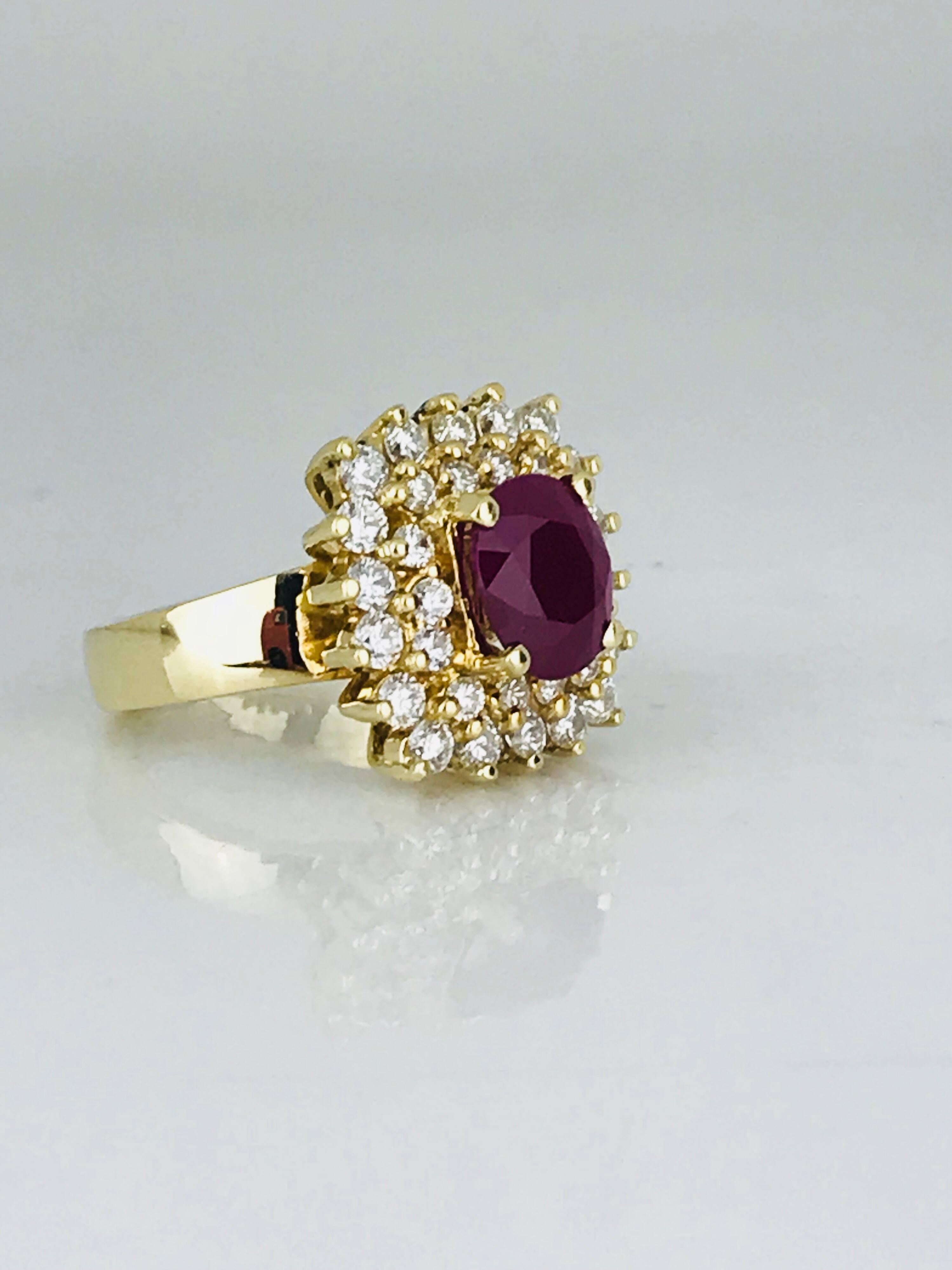 Oval Cut 3.50 Carat Burmese Ruby, 1.50 Carat VS Diamond, Contemporary 18 Karat Gold Ring For Sale