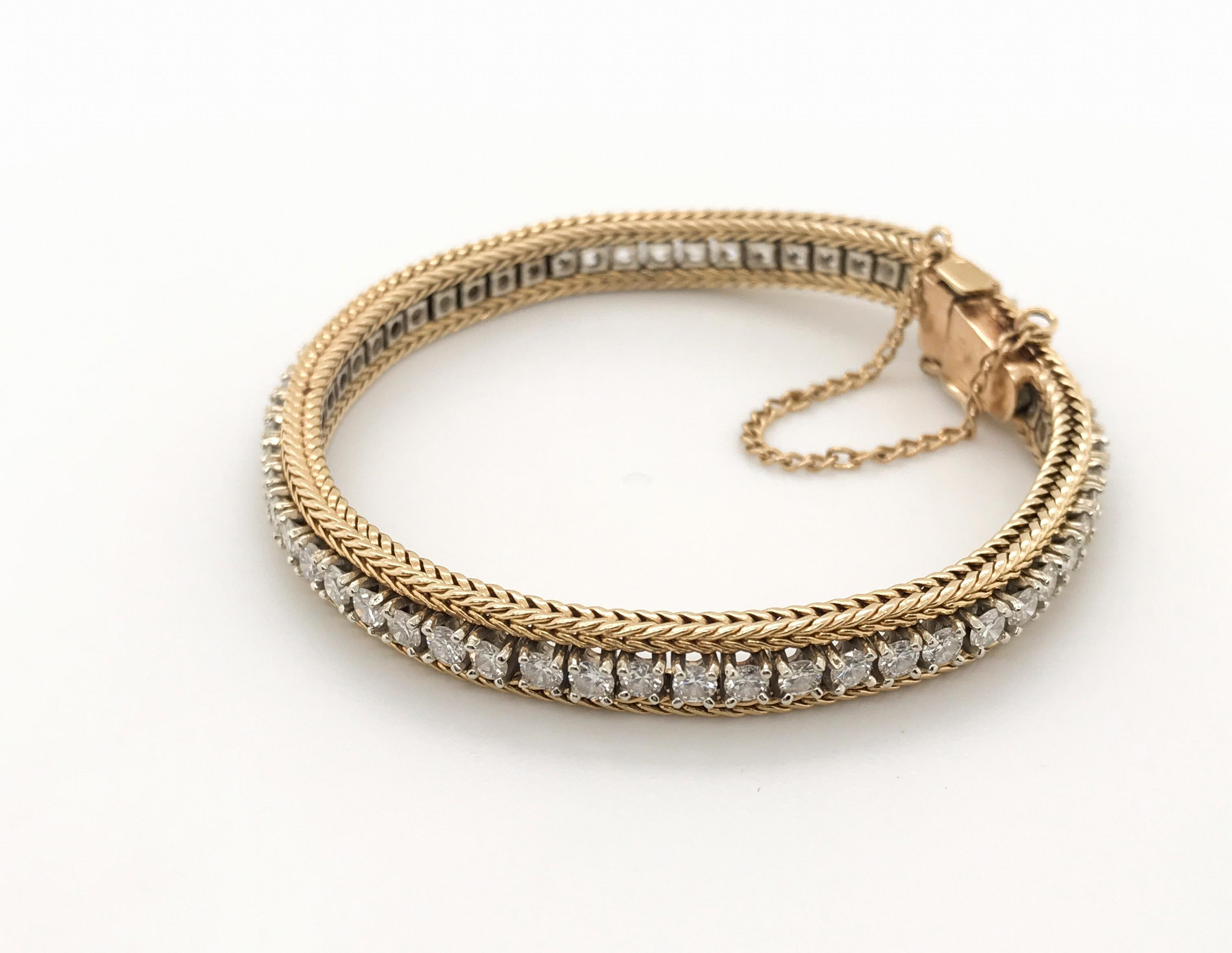 3.50 Carat Diamond Rope Style 14 Karat Yellow Gold Tennis Bracelet In Good Condition In QLD , AU