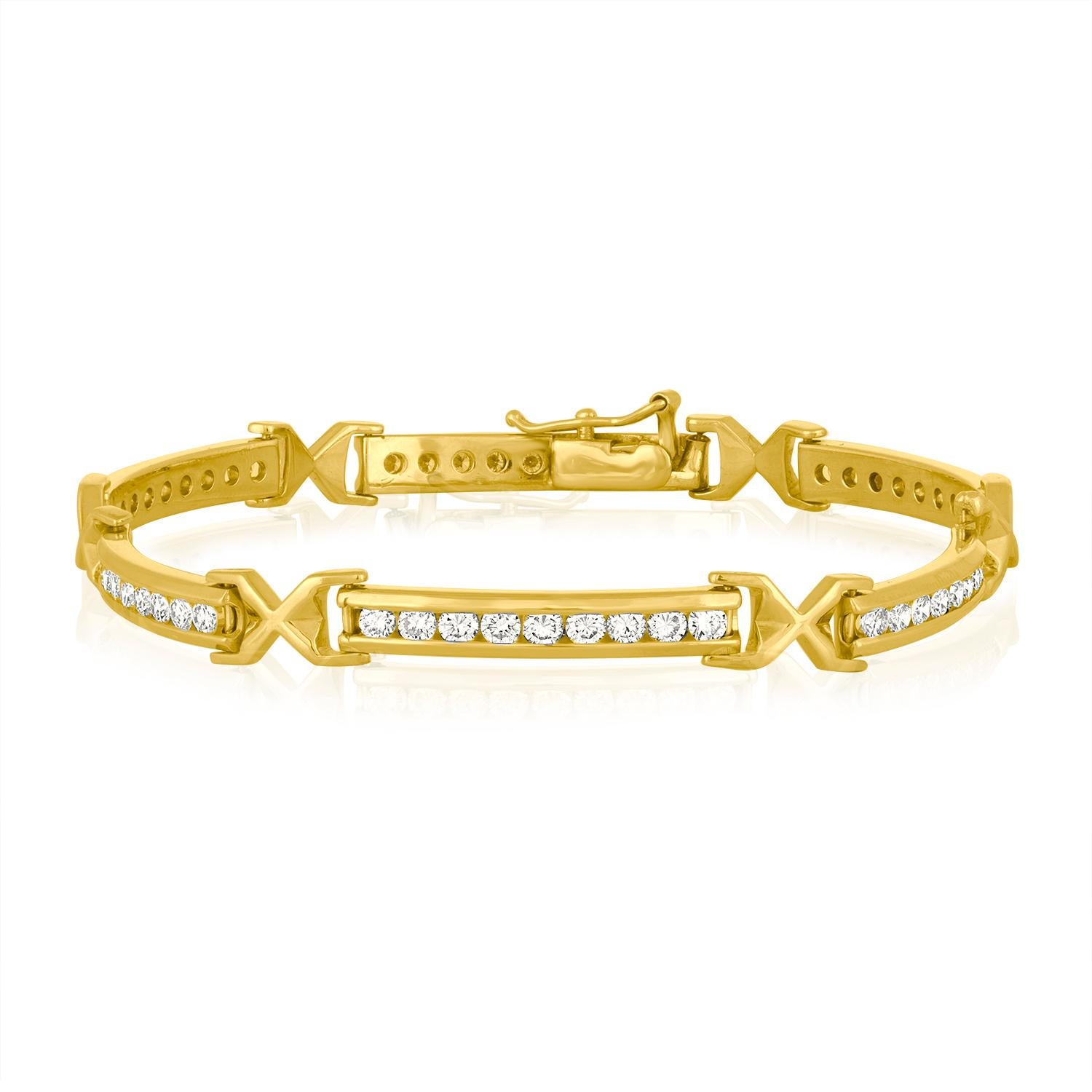 The bracelet is 14K Yellow Gold
There are 3.50 Carats In Diamonds F VS
There are 54 stones
Each stone is 0.06 Carats
The bracelet weighs 13.7 grams
The bracelet is 7.25
