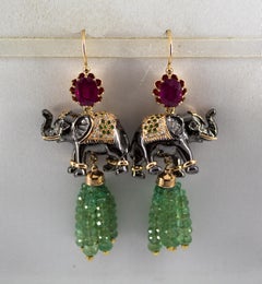 35.0 Carat Emerald 6.20 Carat Ruby Diamond Yellow Gold Elephant Stud Earrings