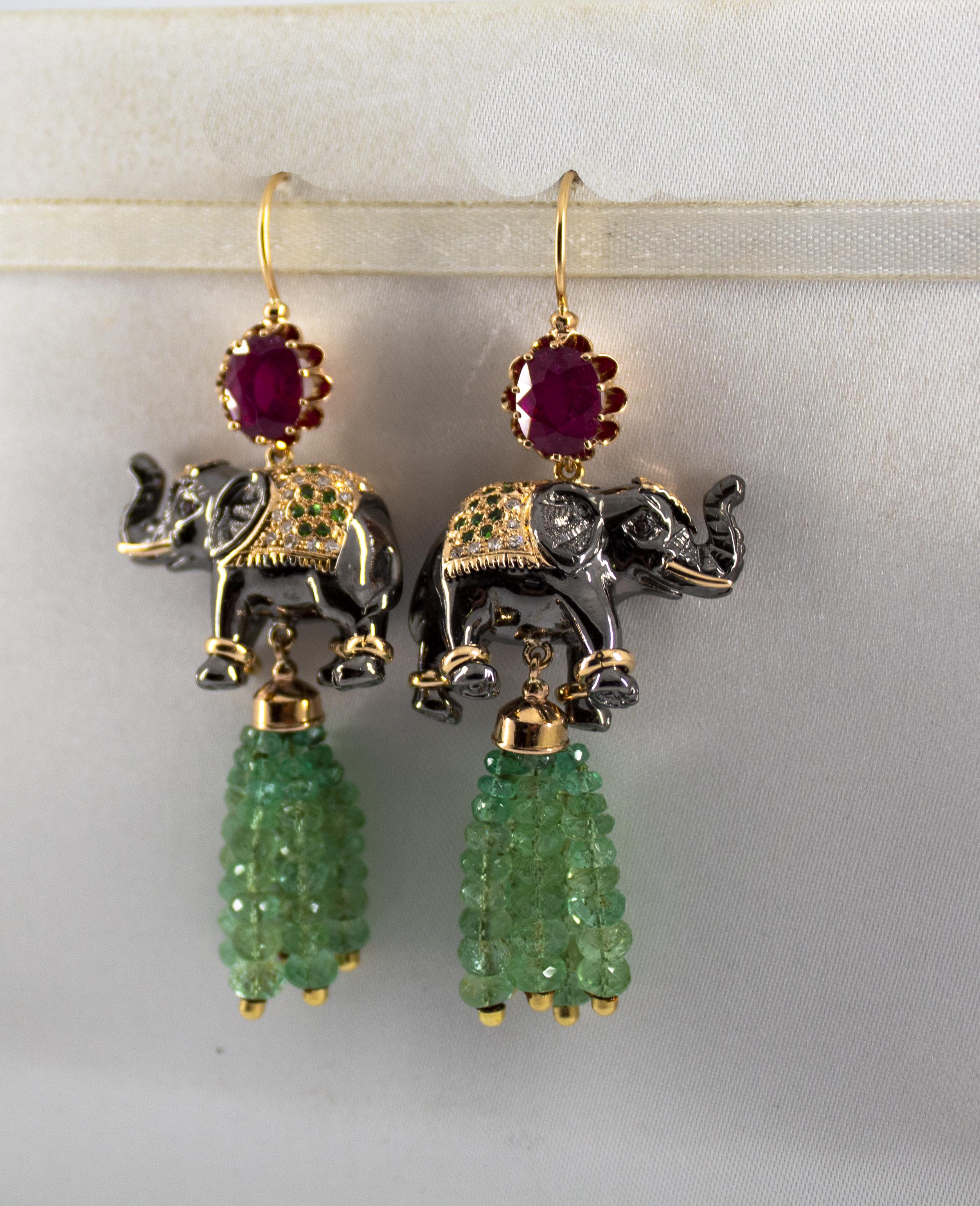 Women's or Men's 35.0 Carat Emerald 6.20 Carat Ruby Diamond Yellow Gold Elephant Stud Earrings