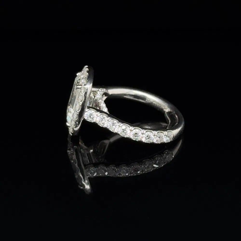 Anello cocktail vintage con diamante taglio smeraldo da 3,50 carati GIA in platino, solitario In condizioni ottime in vendita a Montreal, QC