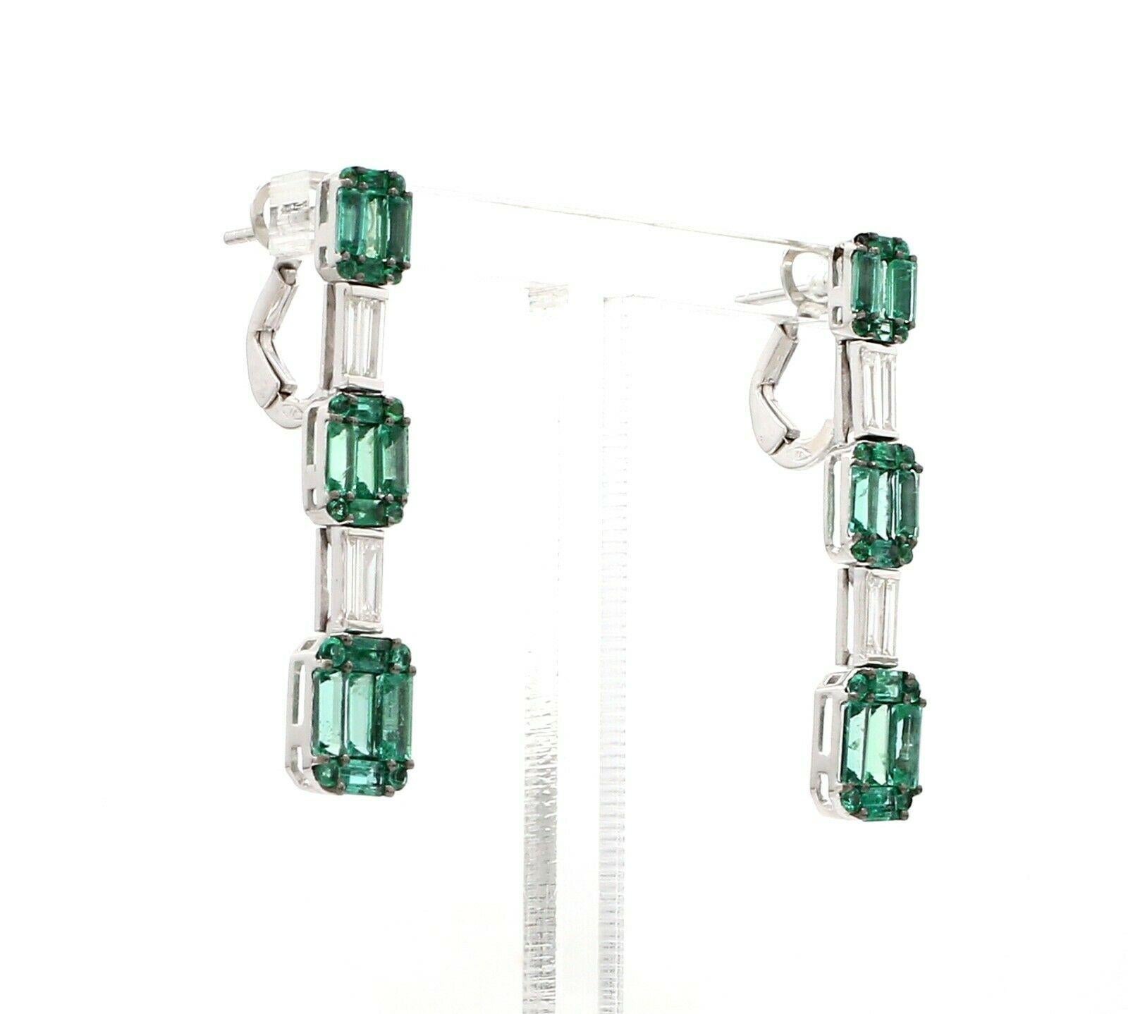 Modern 3.50 carat Emerald Diamond 14 Karat Gold Square Baguette Earrings For Sale