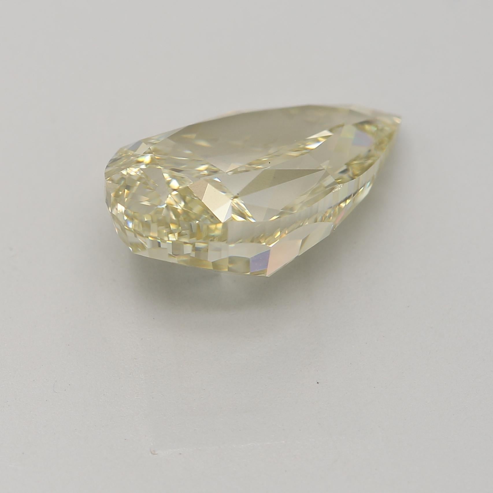 Diamant poire de 3,50 carats de couleur jaune verdâtre certifié GIA Neuf - En vente à Kowloon, HK