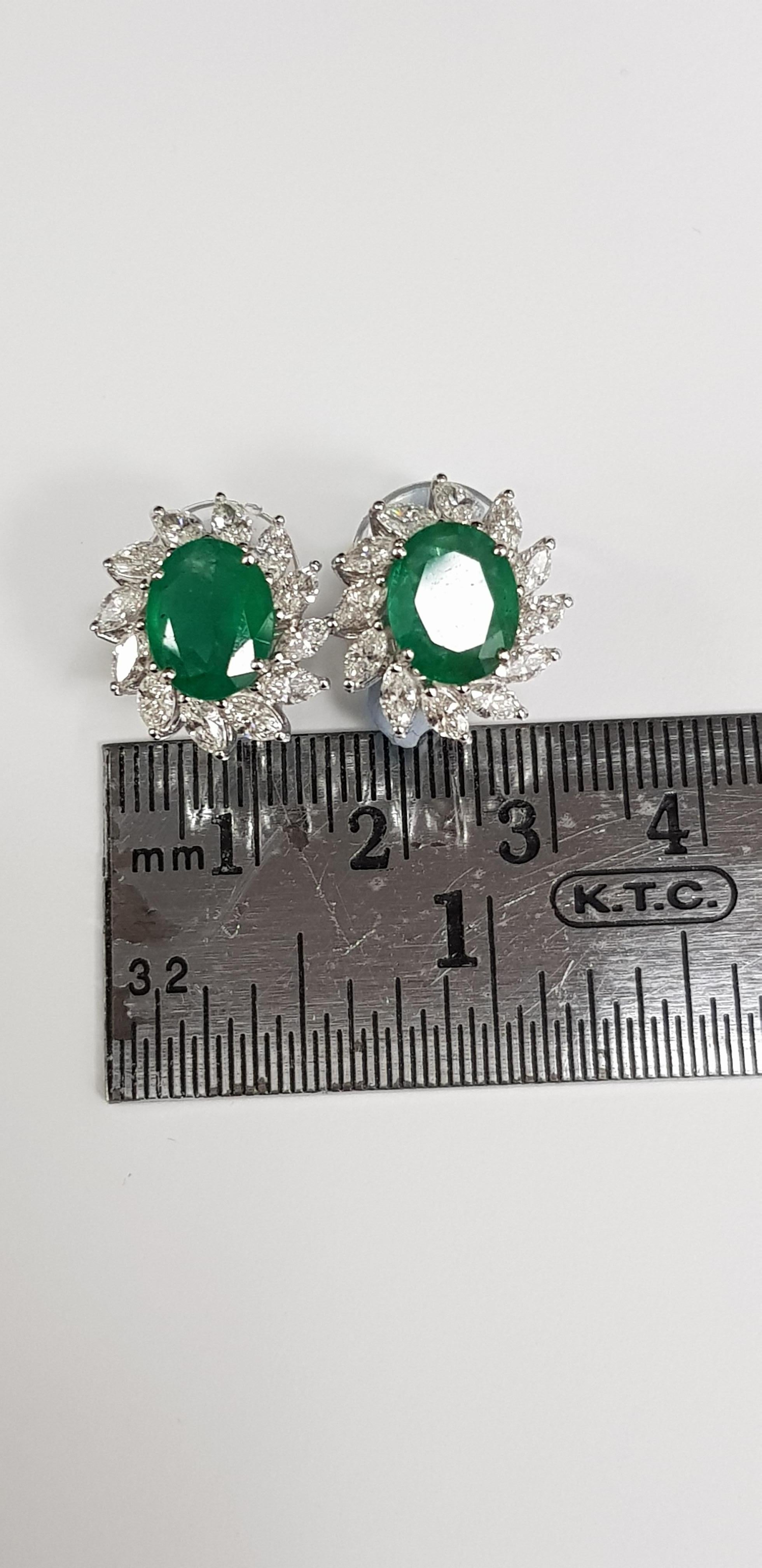 3.50 Carat Green Emerald 1.50 Carat Marquise Shaped 18 KT Gold Diamond Earrings 4