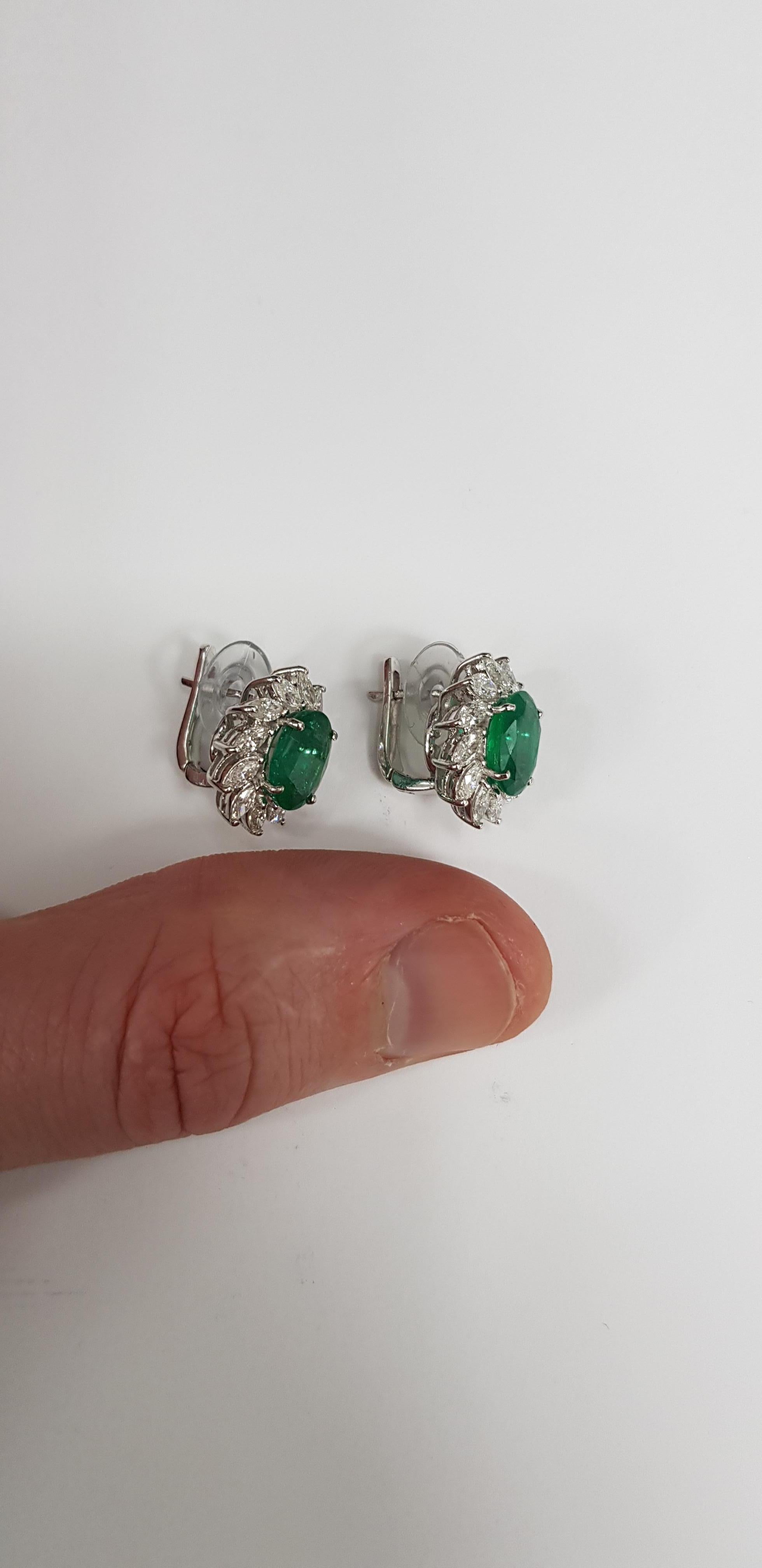 3.50 Carat Green Emerald 1.50 Carat Marquise Shaped 18 KT Gold Diamond Earrings 6