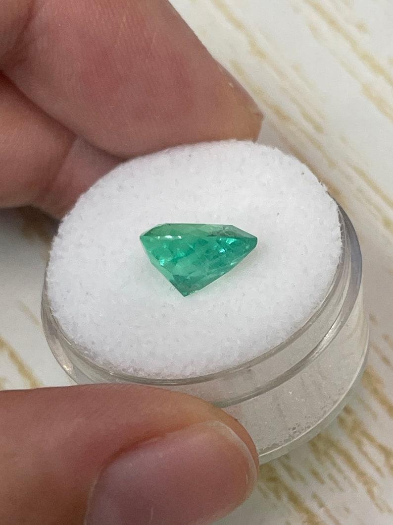 Women's 3.50 Carat Heart-Cut Colombian Emerald  Bubbly Green 10.2x10.5 Loose Gem For Sale