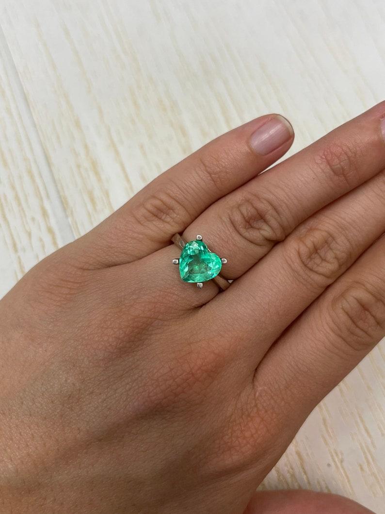 3.50 Carat Heart-Cut Colombian Emerald  Bubbly Green 10.2x10.5 Loose Gem For Sale 1