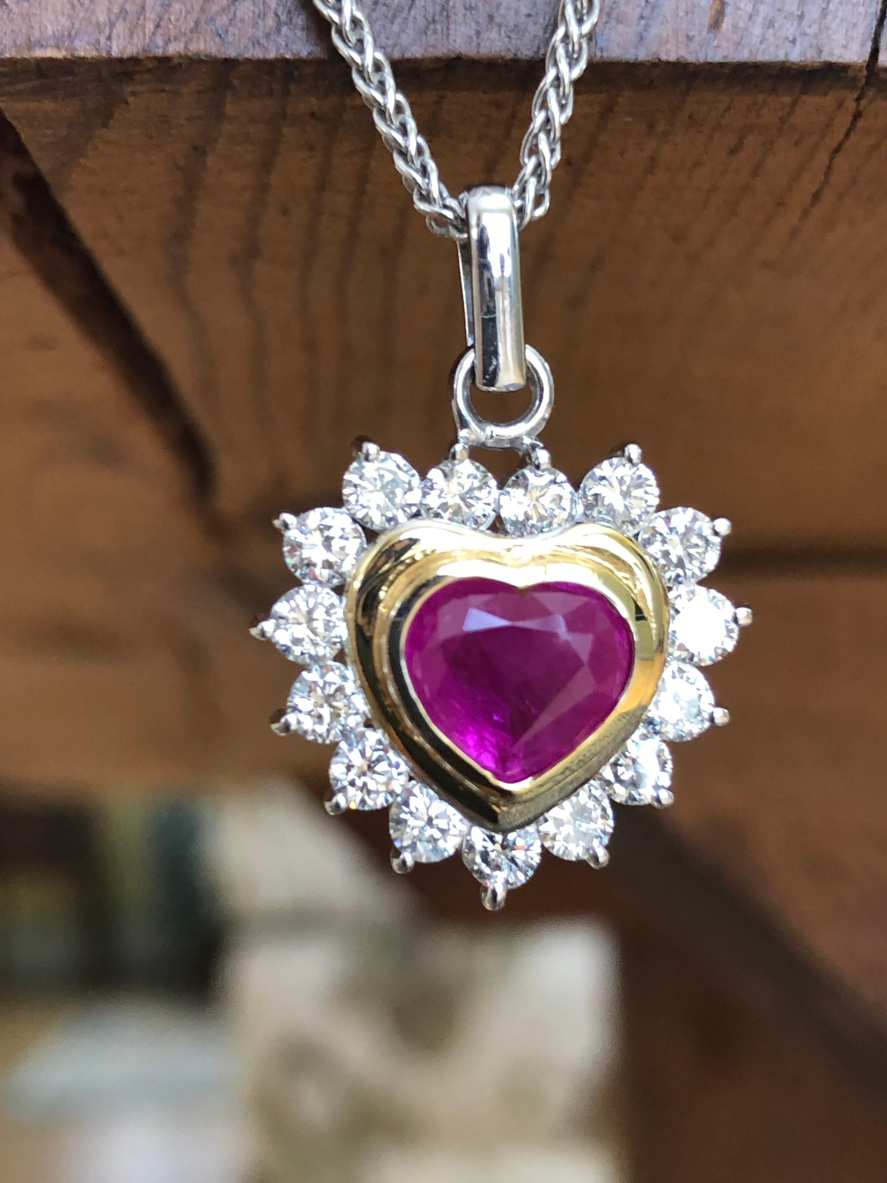 Romantic 3.50 Carat Natural Burma Ruby Diamonds Heart Pendant 18 Karat For Sale
