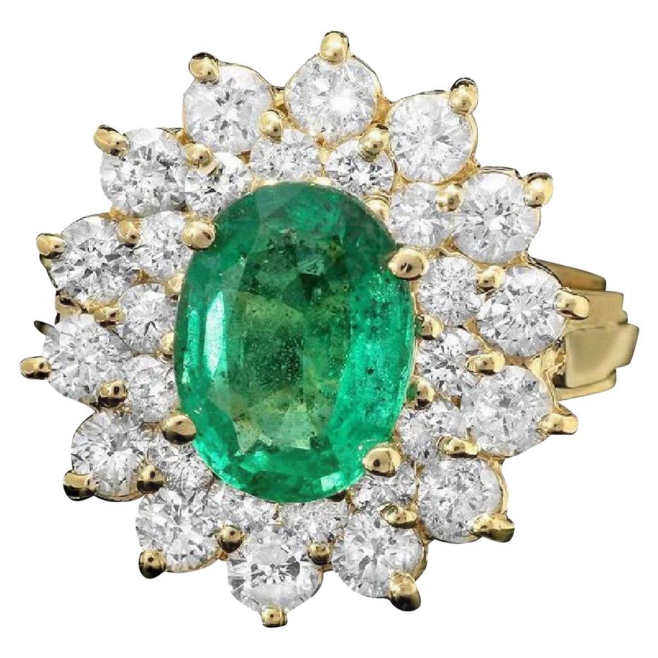 3.50 Carat Natural Emerald and Diamond 14 Karat Solid Yellow Gold Ring For Sale