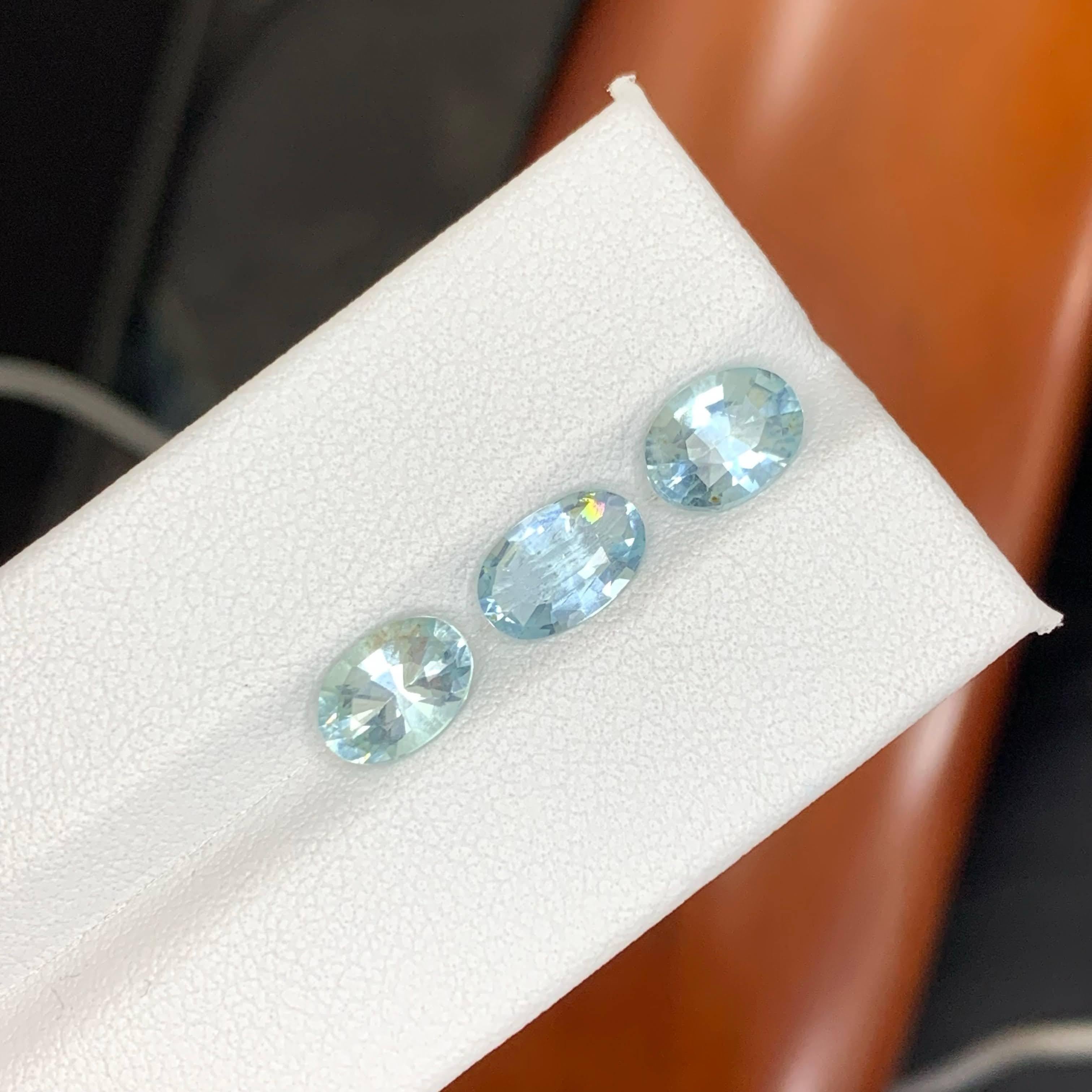 3.50 Carat Natural Loose 3 Piece Light Blue Aquamarine Set Oval Cut Gemstone en Nuevo estado para la venta en Bangkok, TH
