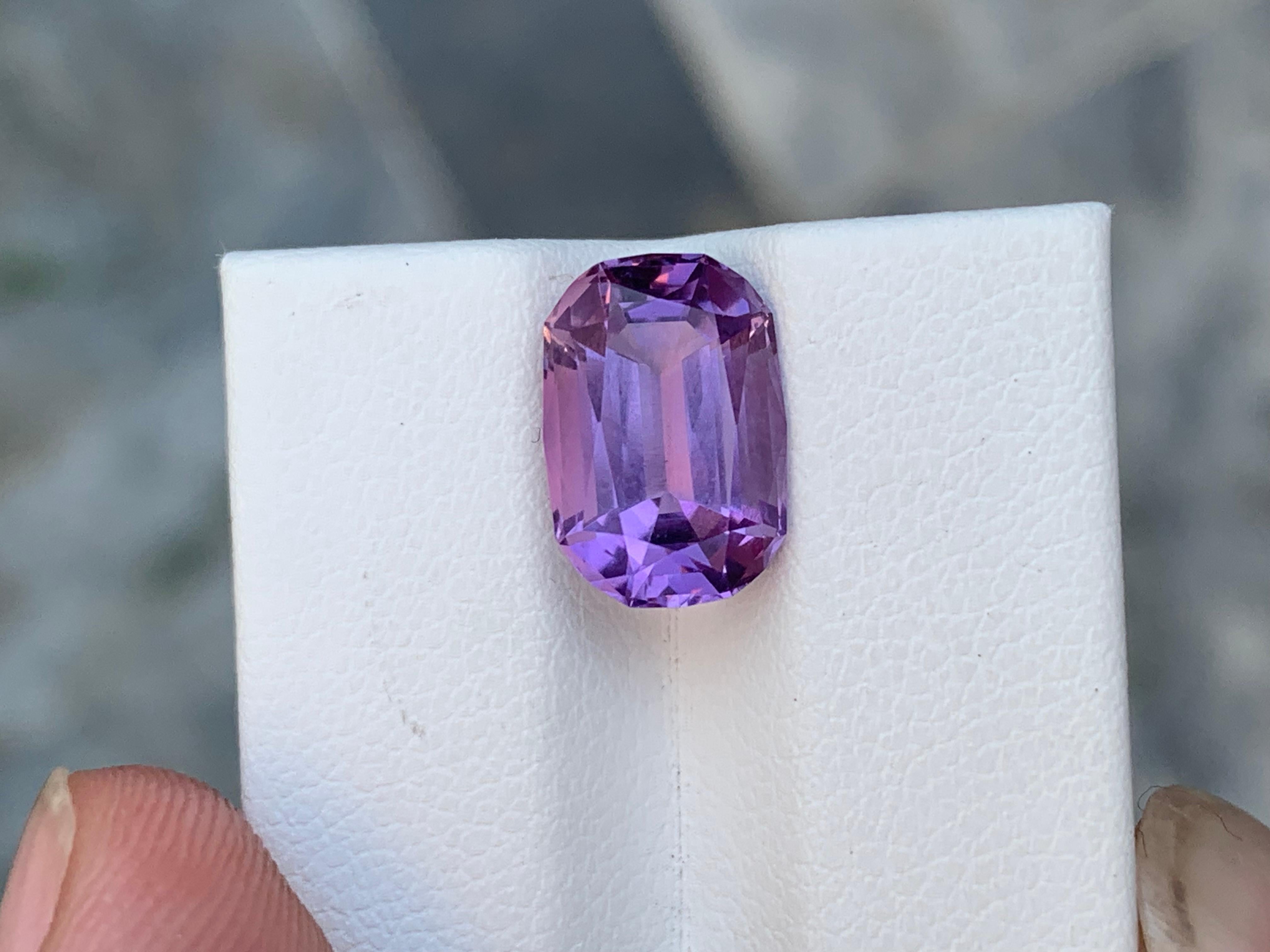 Cushion Cut 3.50 Carat Natural Loose Amethyst Cushion Shape Gem For Jewellery Making  For Sale