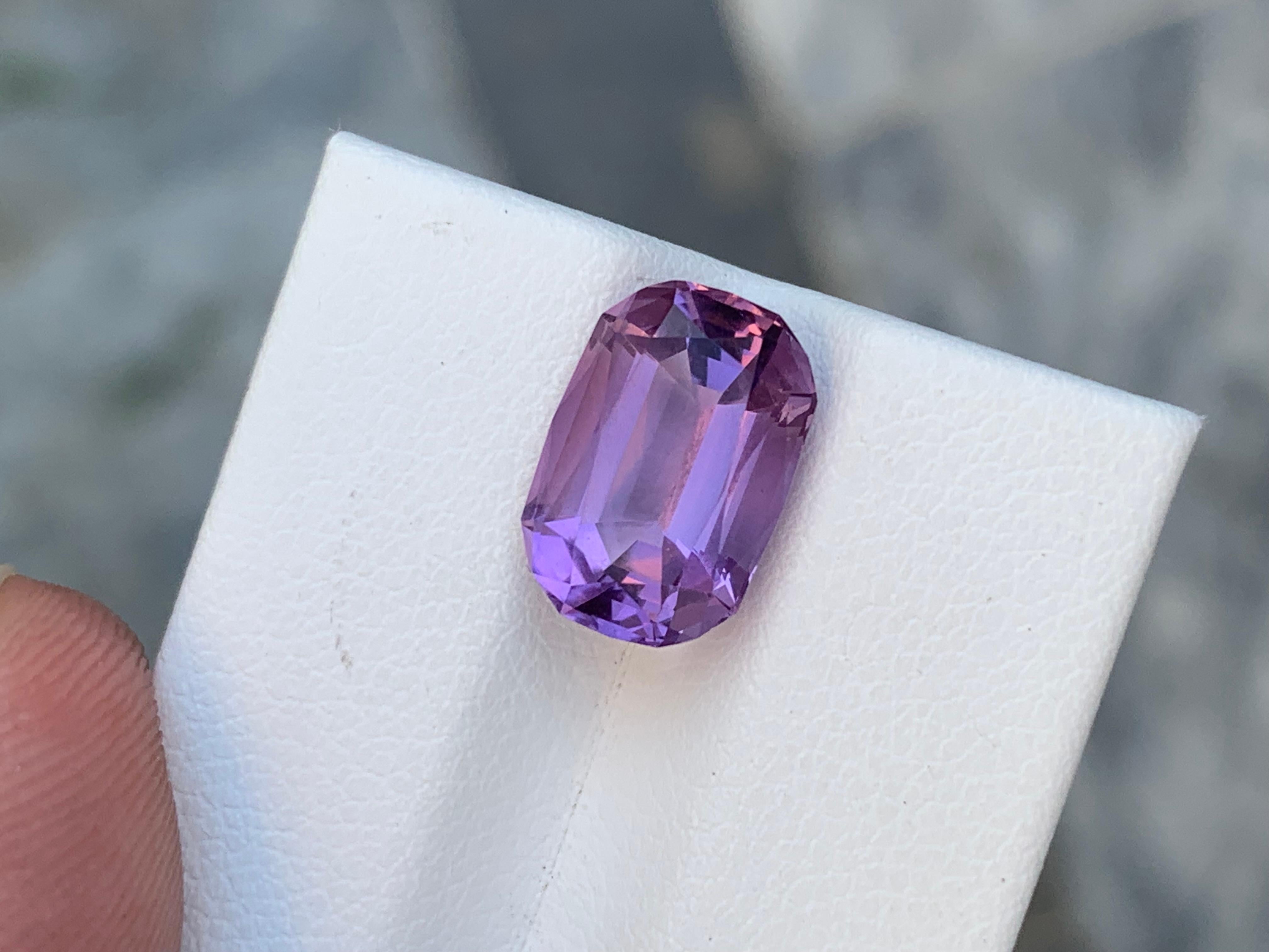 3.50 Carat Natural Loose Amethyst Cushion Shape Gem For Jewellery Making  In New Condition For Sale In Peshawar, PK
