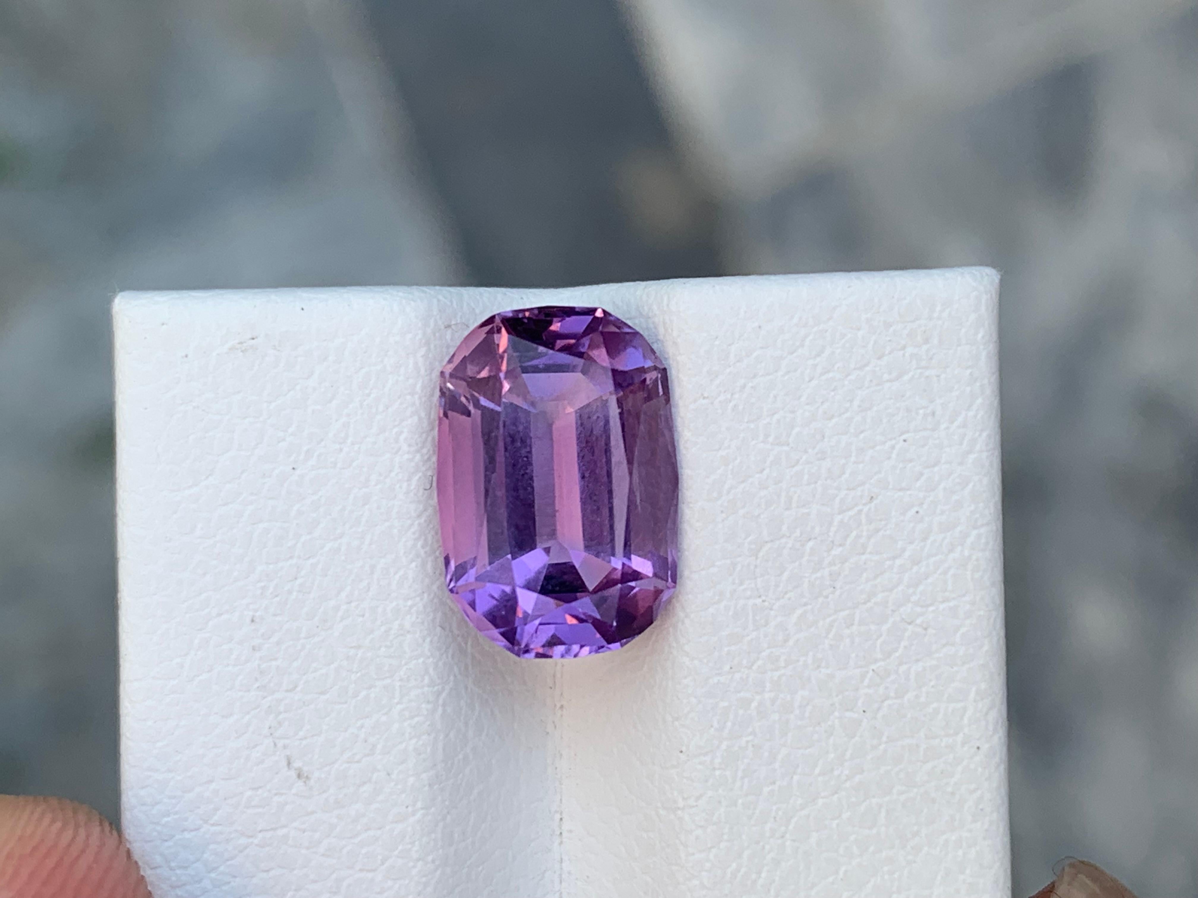 Women's or Men's 3.50 Carat Natural Loose Amethyst Cushion Shape Gem For Jewellery Making  For Sale