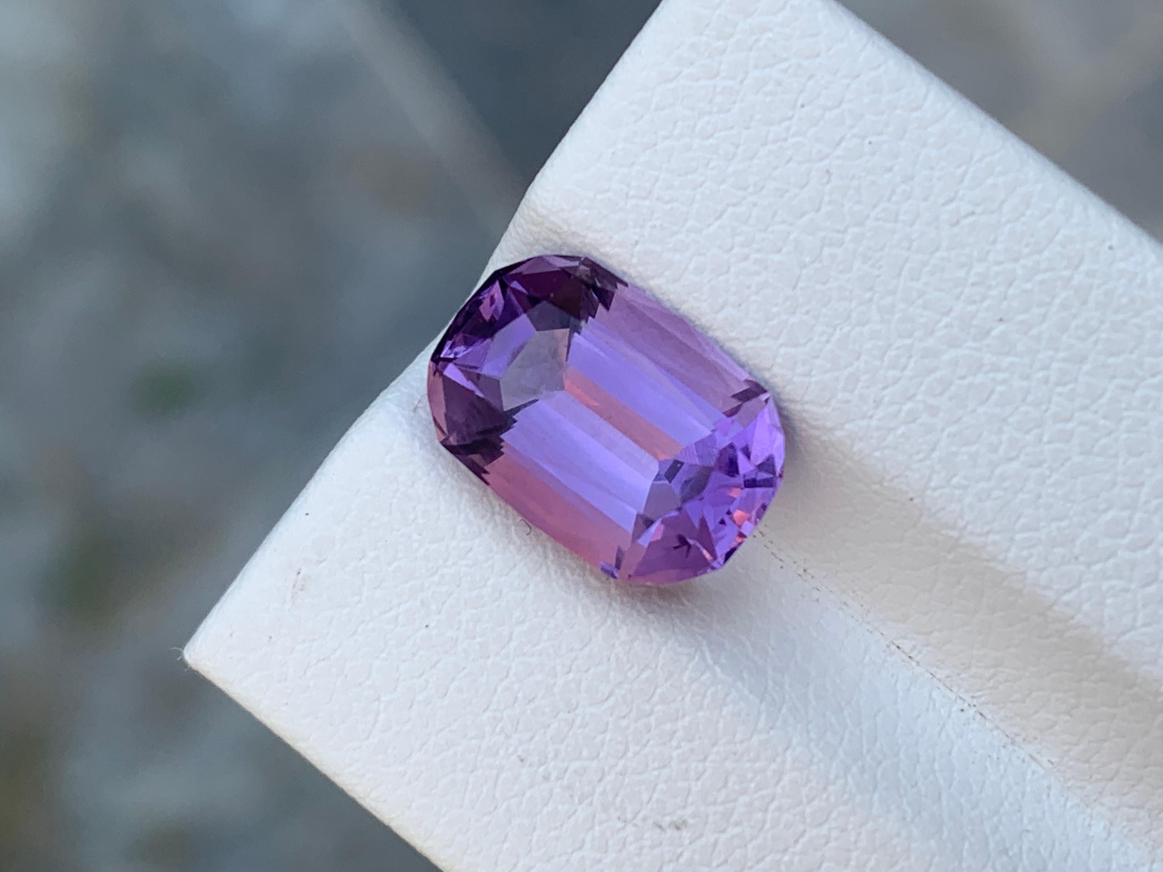 3.50 Carat Natural Loose Amethyst Cushion Shape Gem For Jewellery Making  For Sale 1