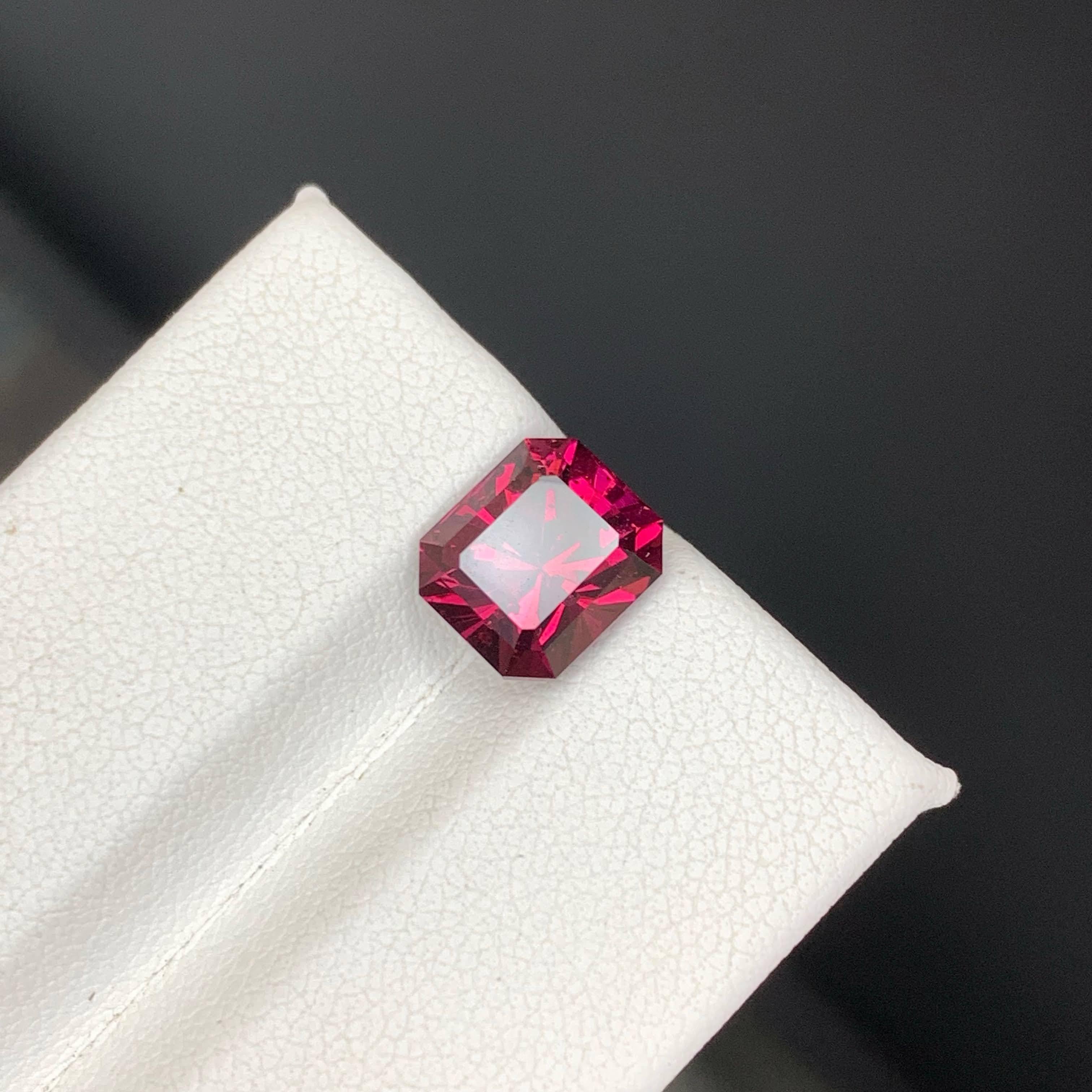3,50 Karat natürlicher loser hellroter Granat Stein Smaragdschliff tansanischer Edelstein im Angebot 1
