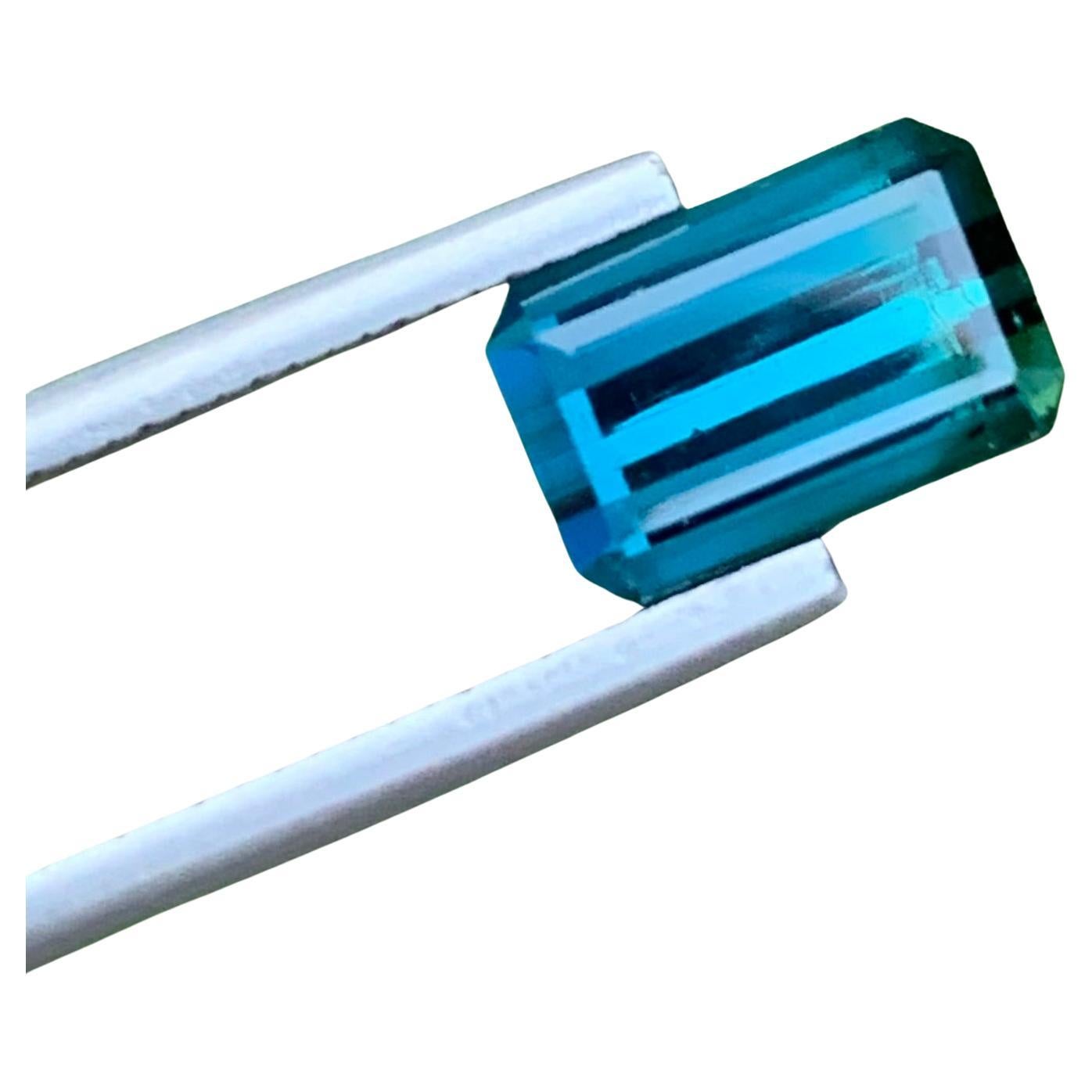 Pierre précieuse de tourmaline indicolite naturelle non sertie de 3,50 carats en forme d'émeraude pour bracelet