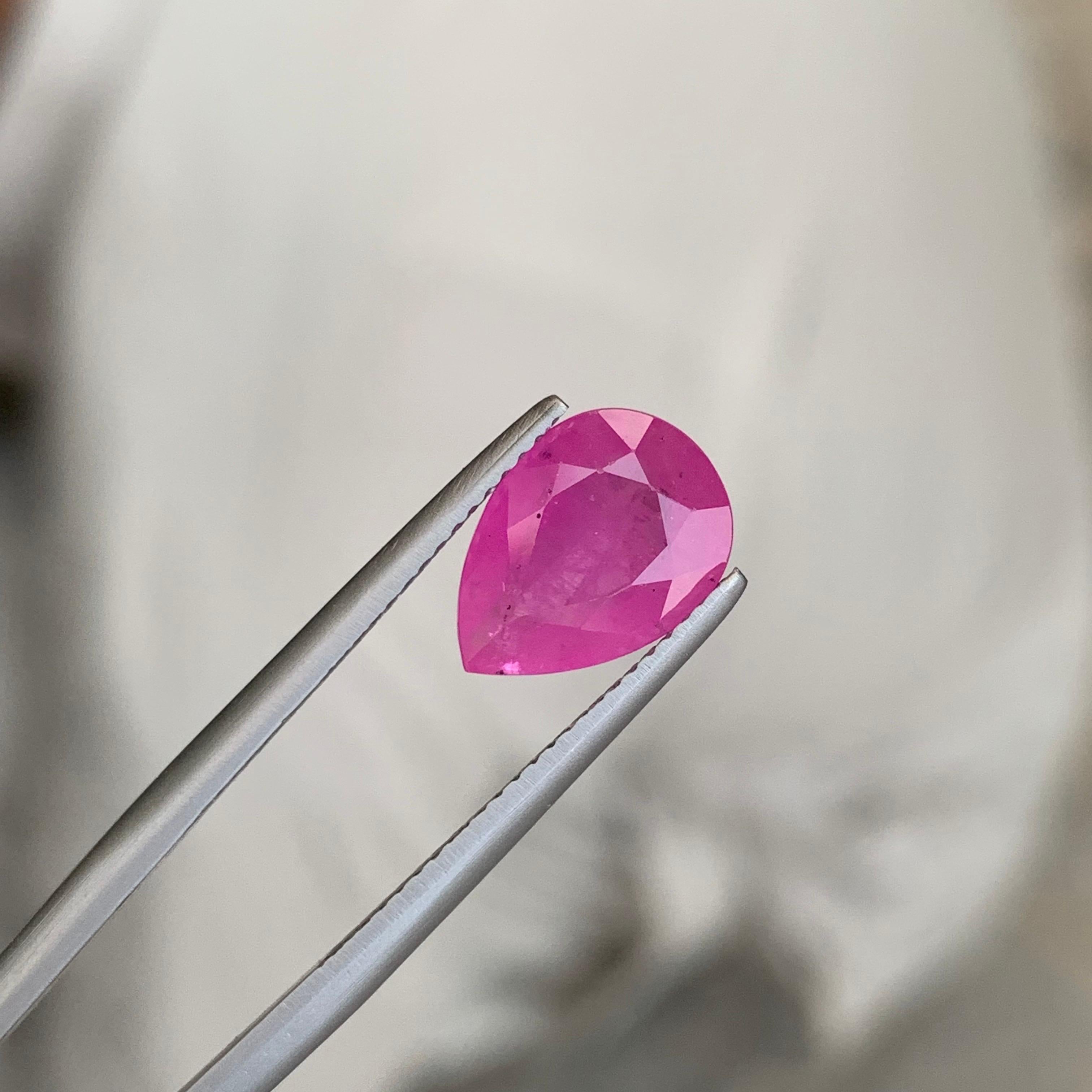 3,50 carati di rubino rosa naturale sfuso a forma di pera In condizioni Nuovo in vendita a Peshawar, PK