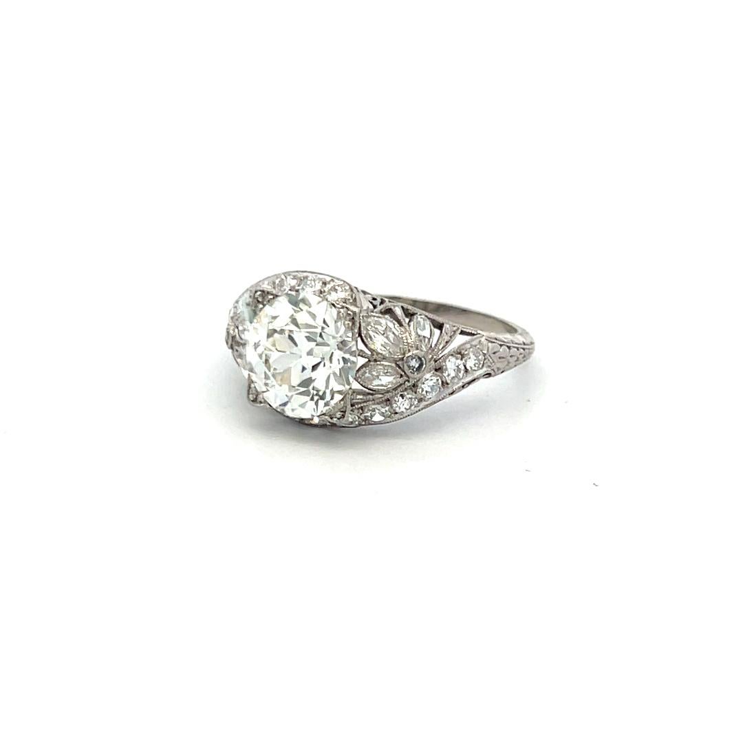 Bague Art déco en platine de 3.50 carat de diamants de taille européenne ancienne et de forme marquis en vente 2