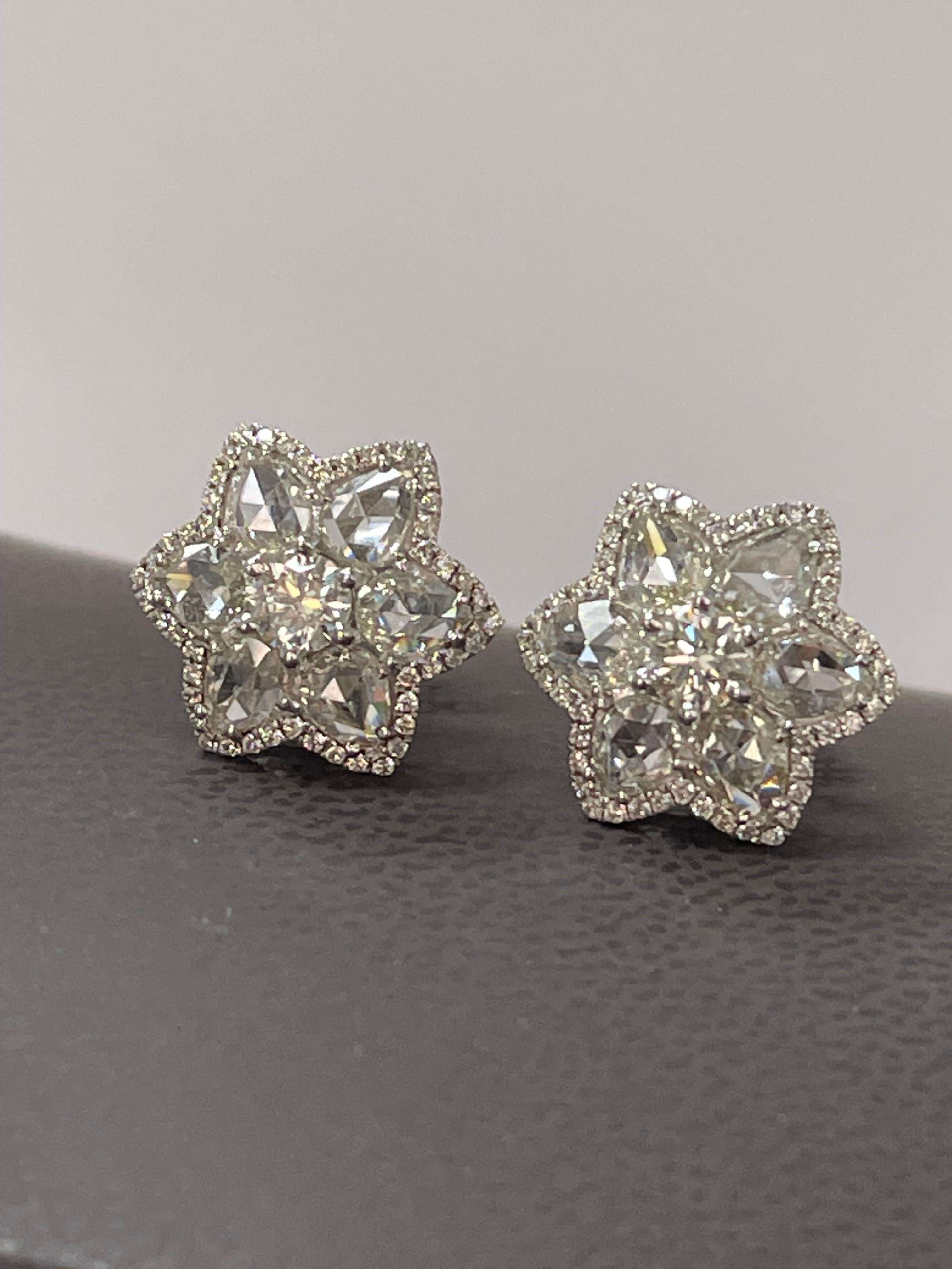 Contemporary 3.50 Carat Round Brilliant and Rose Cut Diamond Star Stud Earrings in 18K Gold For Sale
