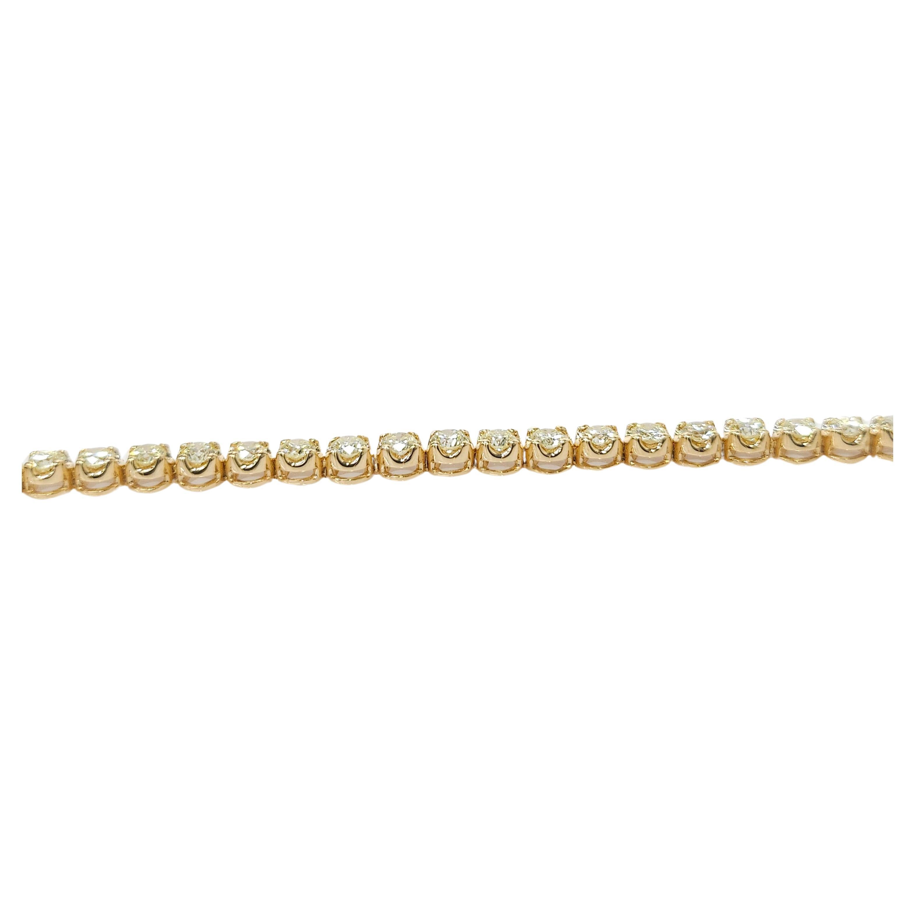 3.50 Carat Round Diamond Tennis Bracelet in 18K Yellow Gold In New Condition For Sale In KOWLOON, HK