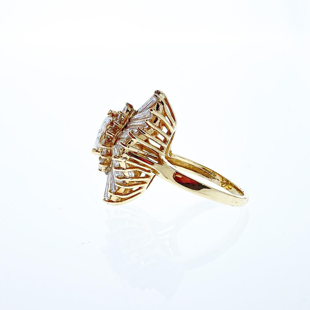 3.50 Carat Total Diamond Cocktail Ring in 14 Karat Yellow Gold In New Condition In Chicago, IL