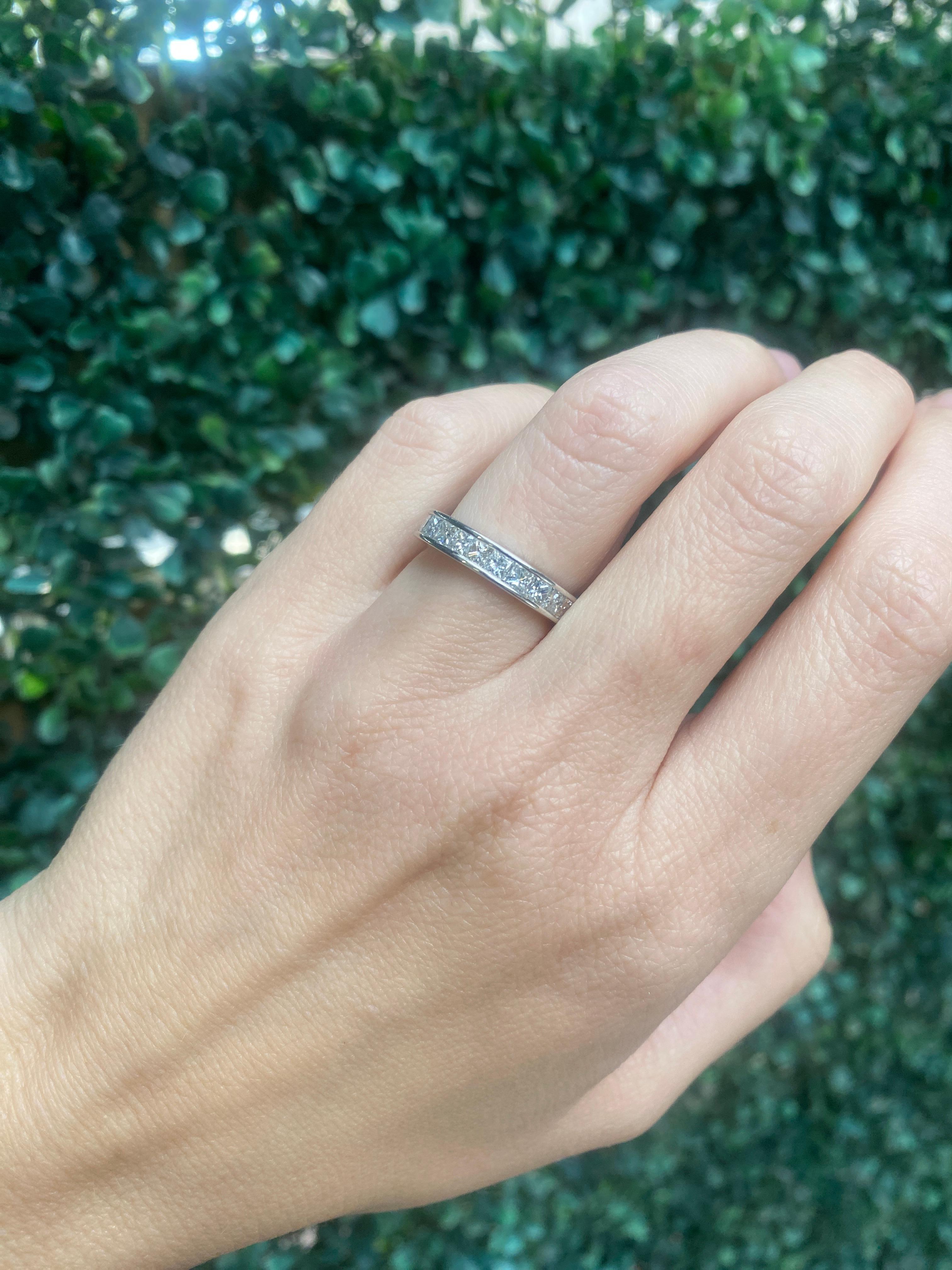 3.50 Carat Total Weight Princess Cut Diamond Eternity Band en venta 12