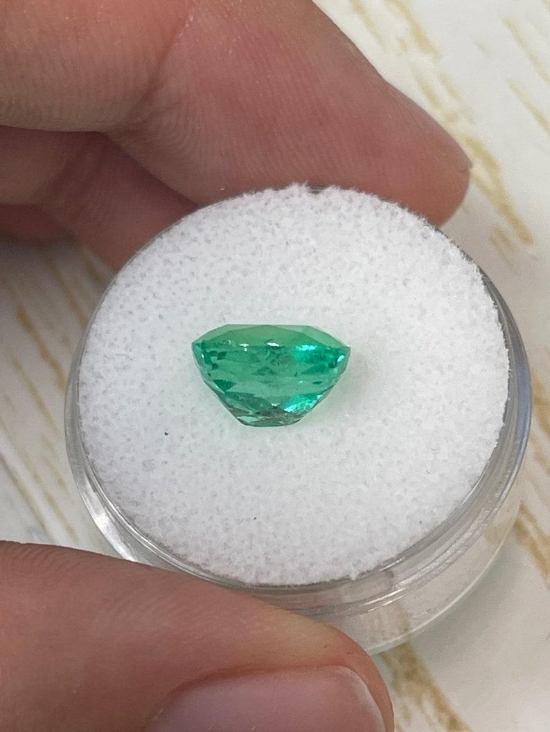 3.50 Carat Yellowish Green Colombian Emerald - Cushion Cut Genuine Earth-Mined For Sale 1