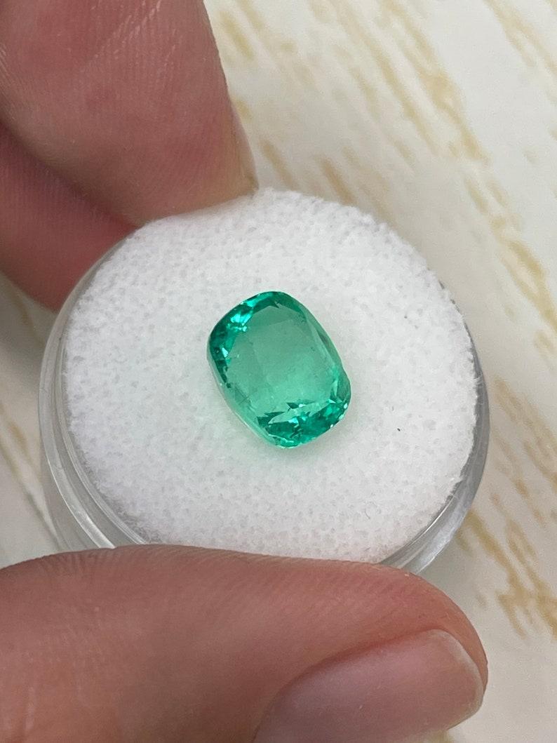 Women's 3.50 Carat Yellowish Green Colombian Emerald - Cushion Cut Genuine Earth-Mined For Sale